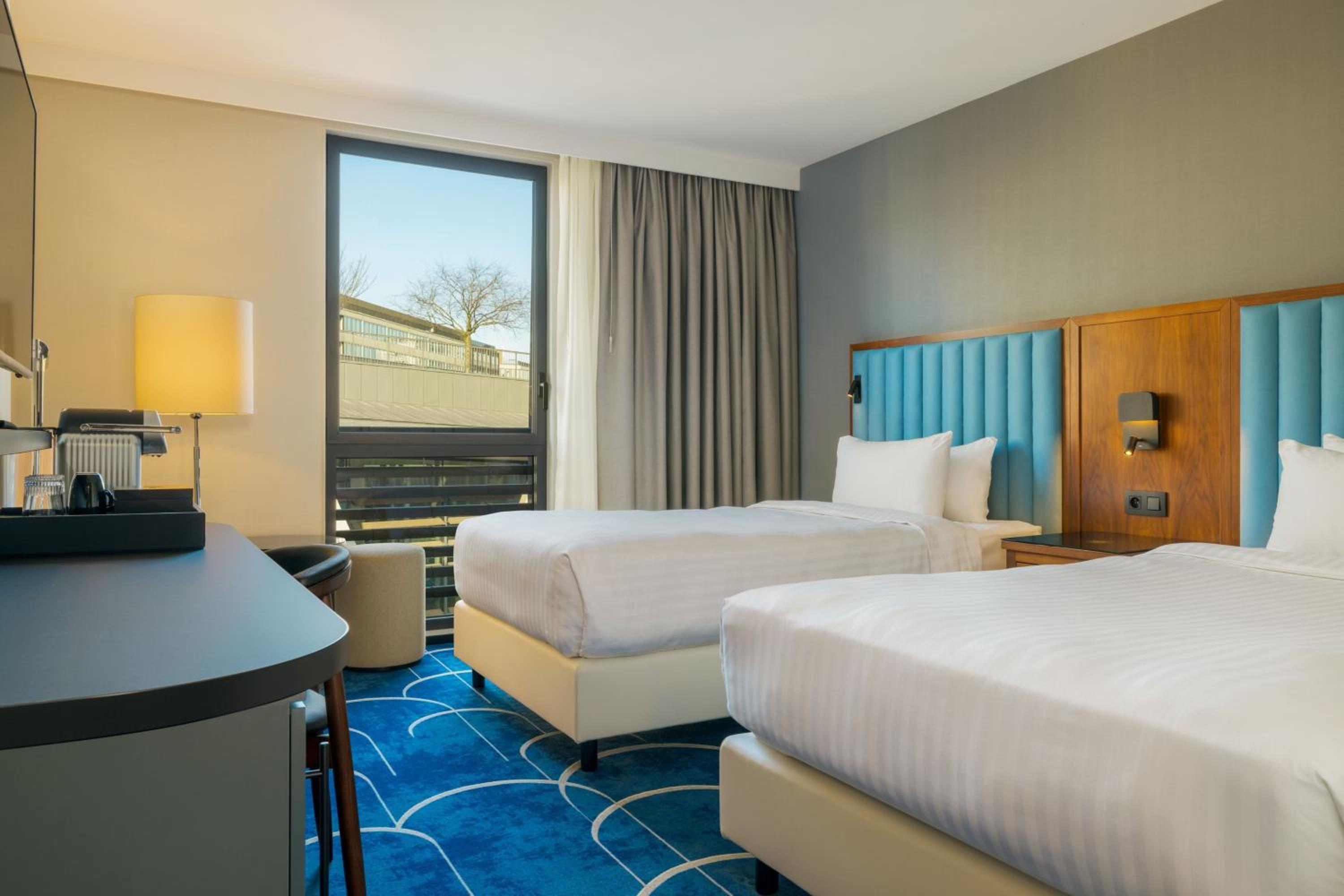 Superior Twin Room with WiFi - High Floor