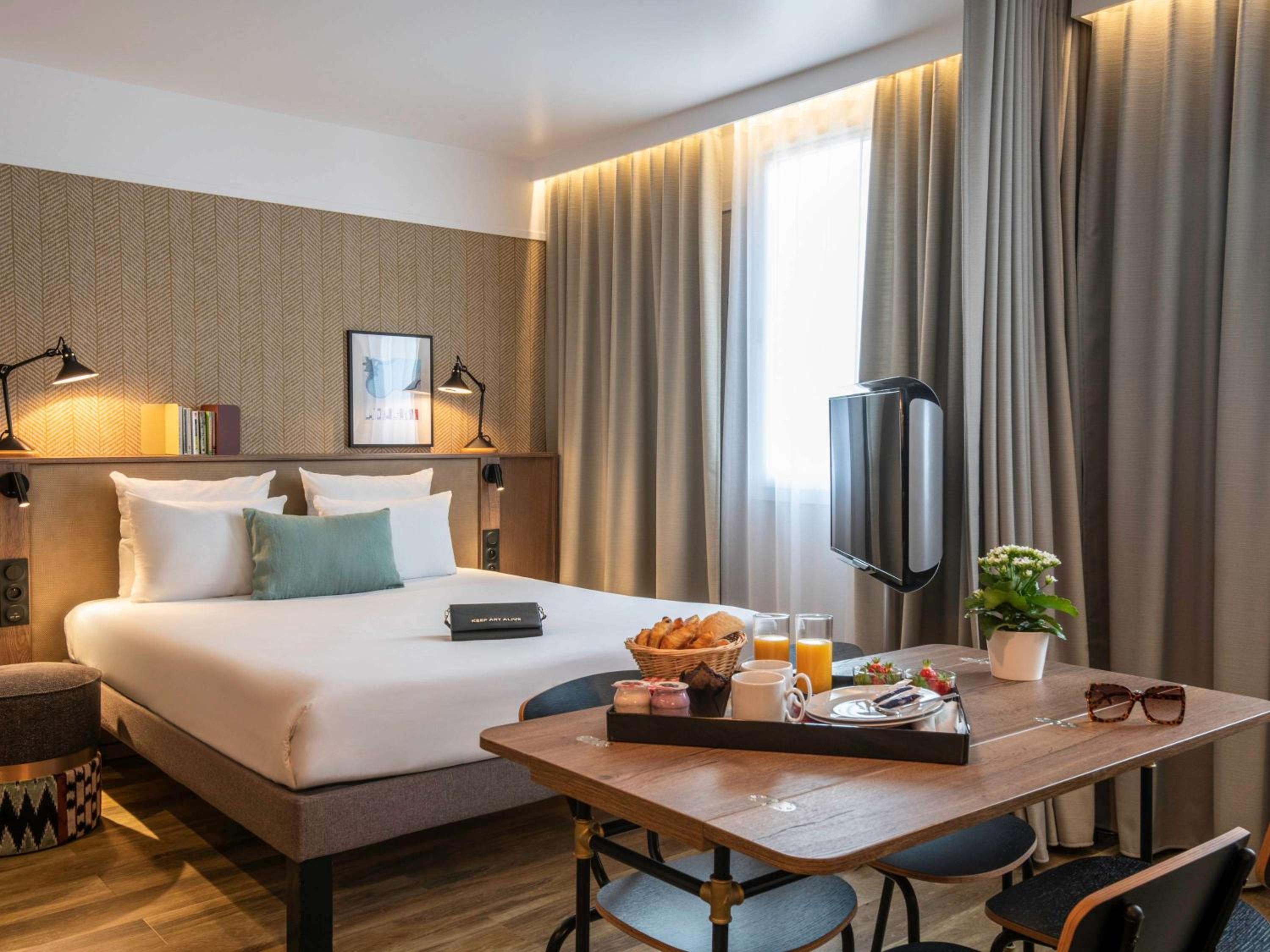 Studio with Kitchenette - One Double Bed and Sofabed