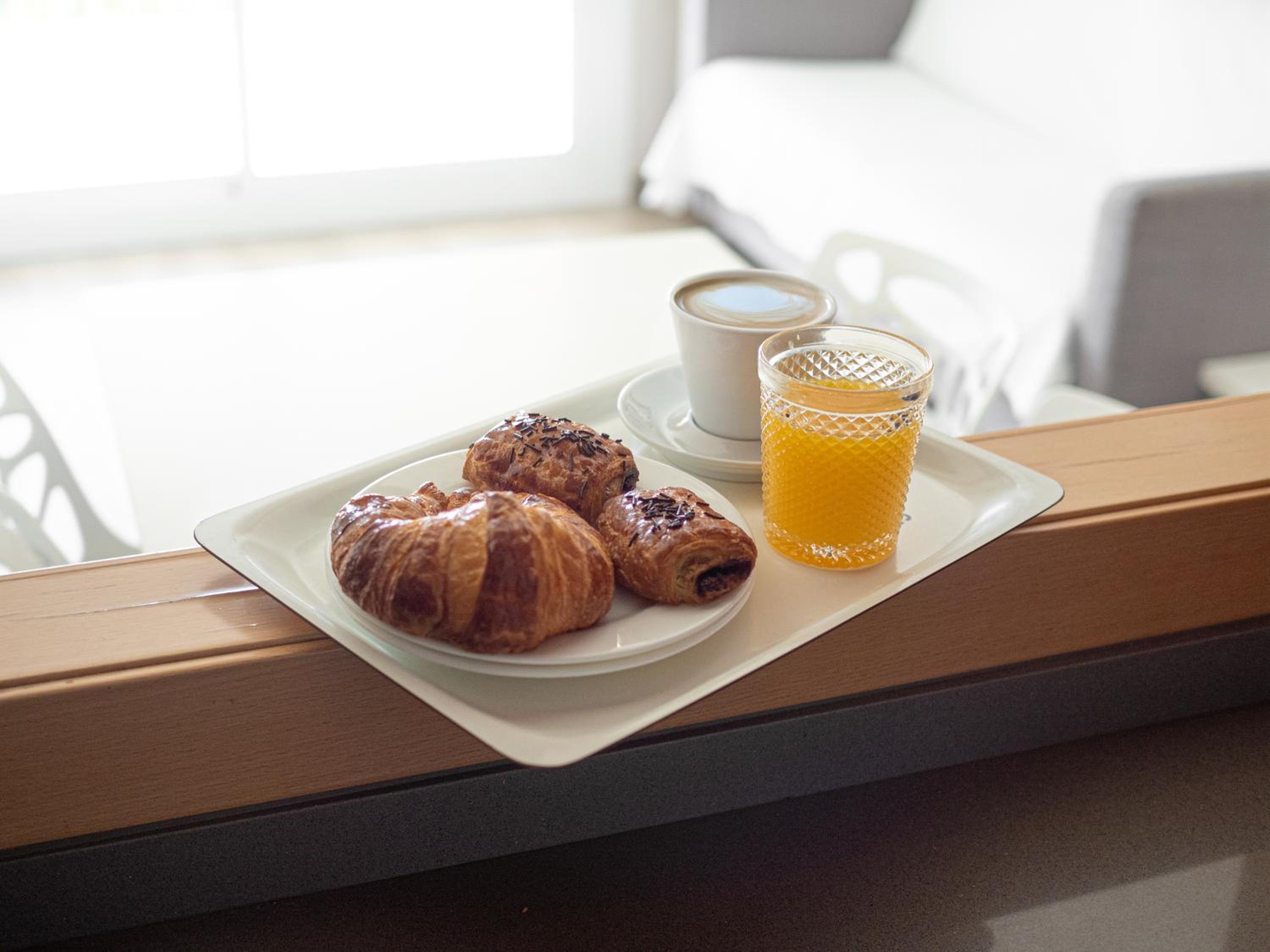 One-Bedroom Apartment (2 Adults)