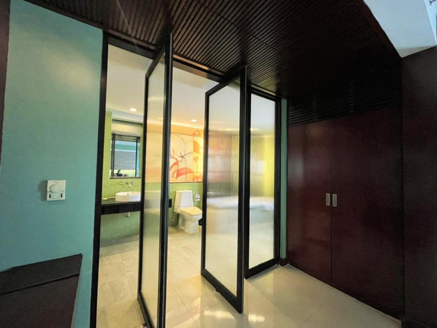 Suite with City View