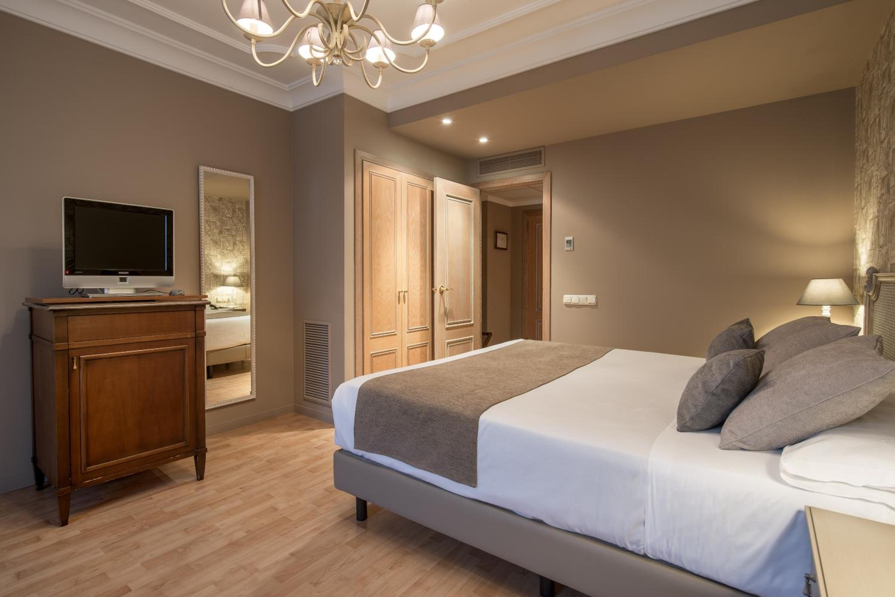 Double Basic Room 