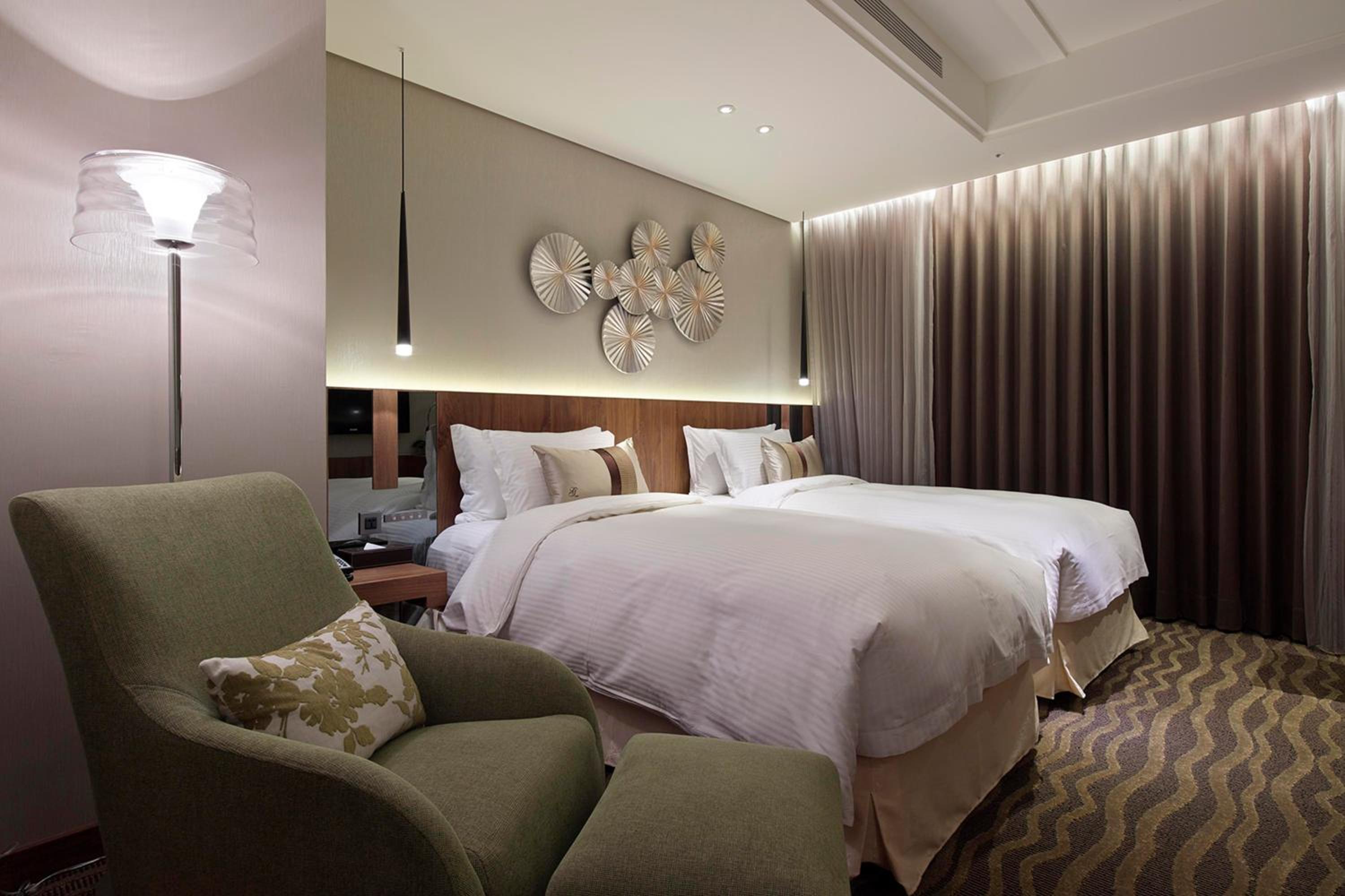 Business Twin Room with City View