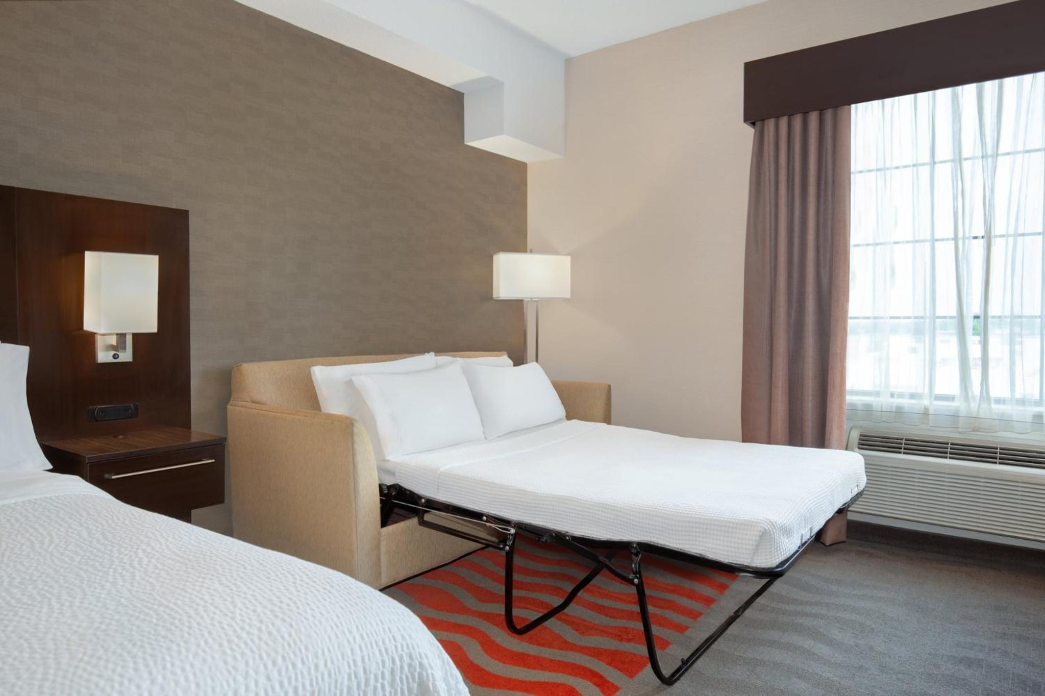 Standard King Room with Sofa Bed - Non-Smoking