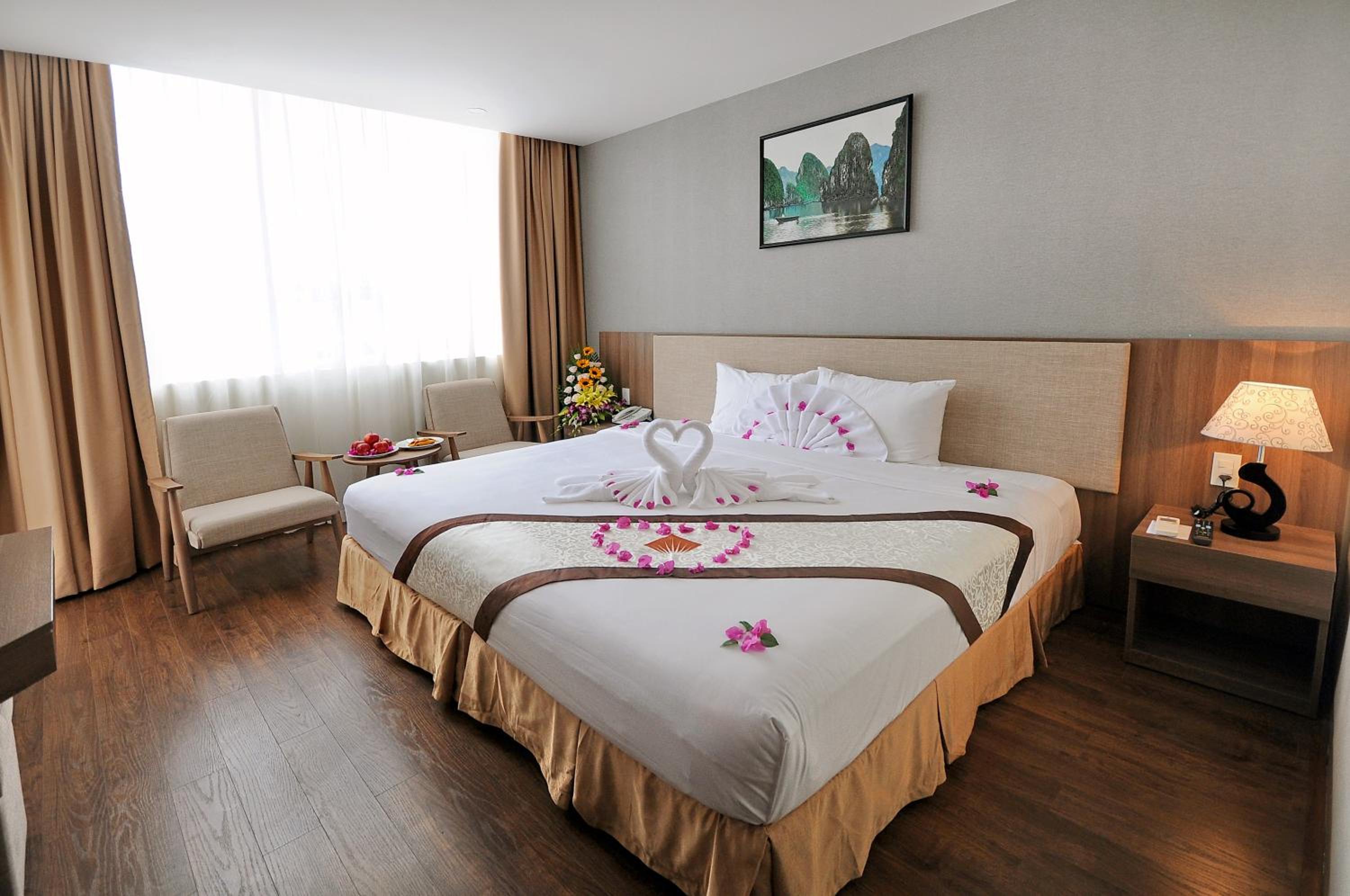 Senior City View With Balcony