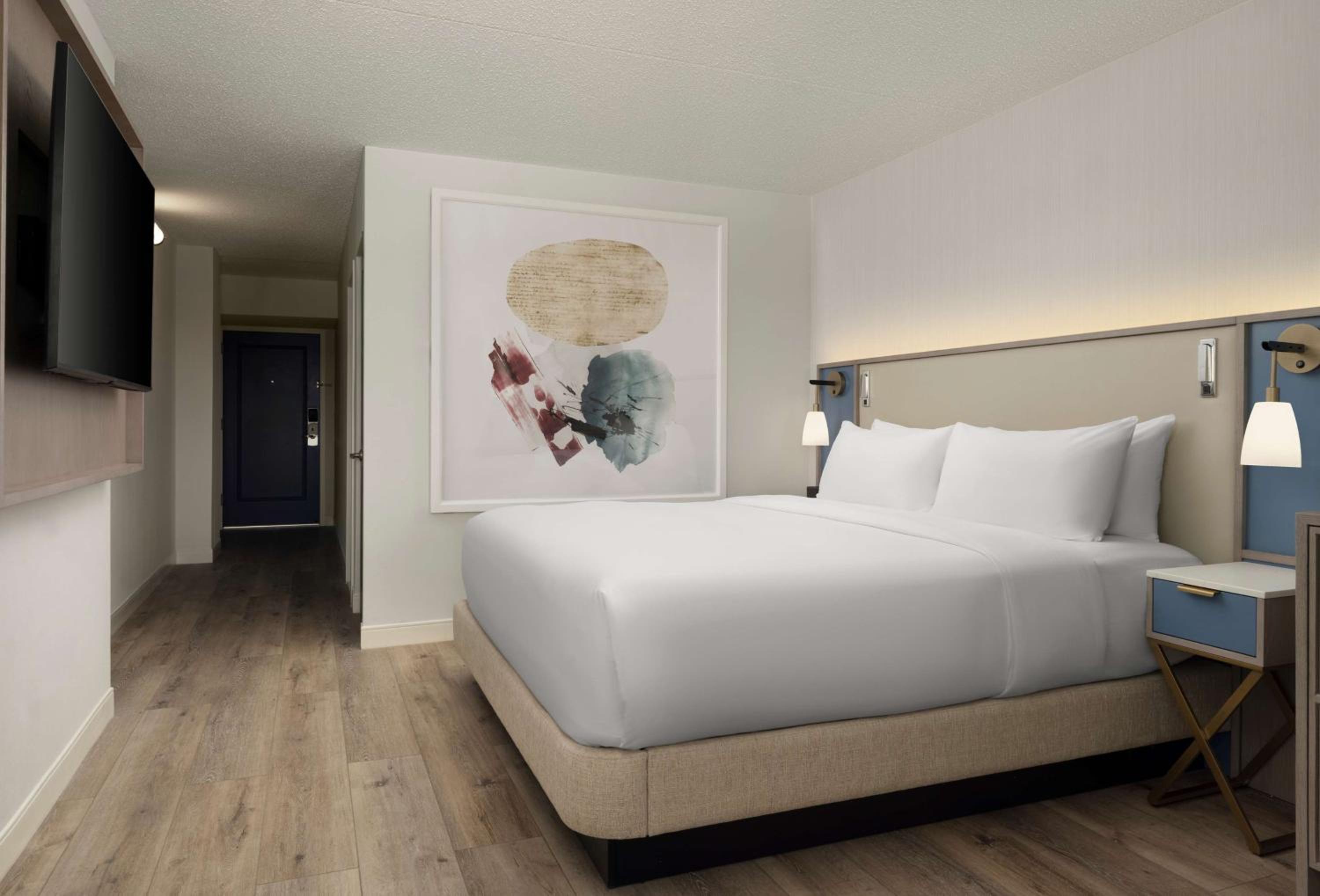 Mobility Accessible - Deluxe Queen With Tub