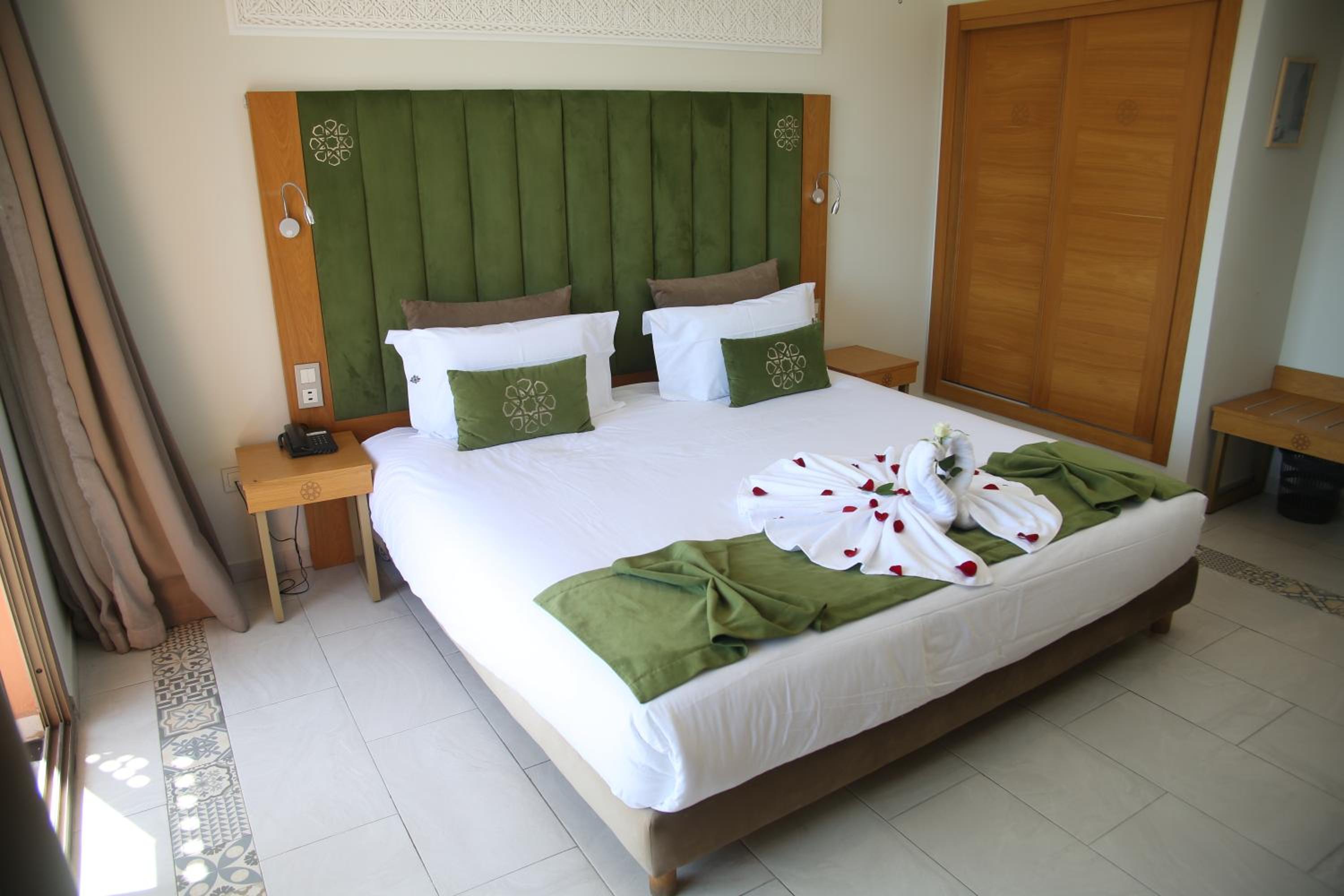 Deluxe Double or Twin Room with Pool View