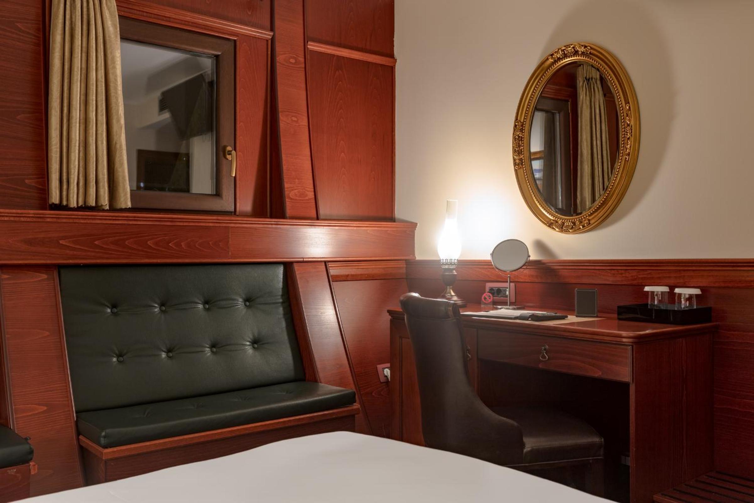 Comfort Double or Twin Room