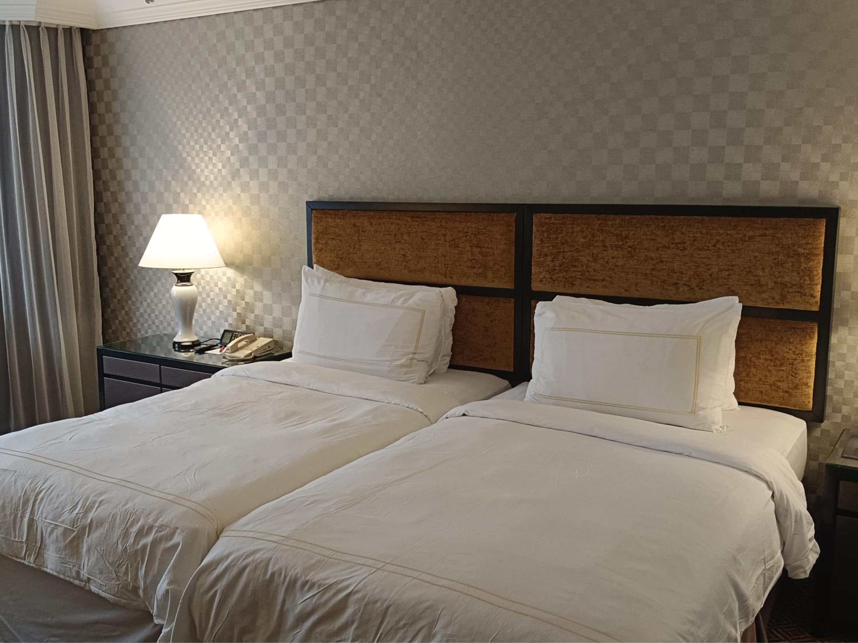 Deluxe Room with Two Single Beds