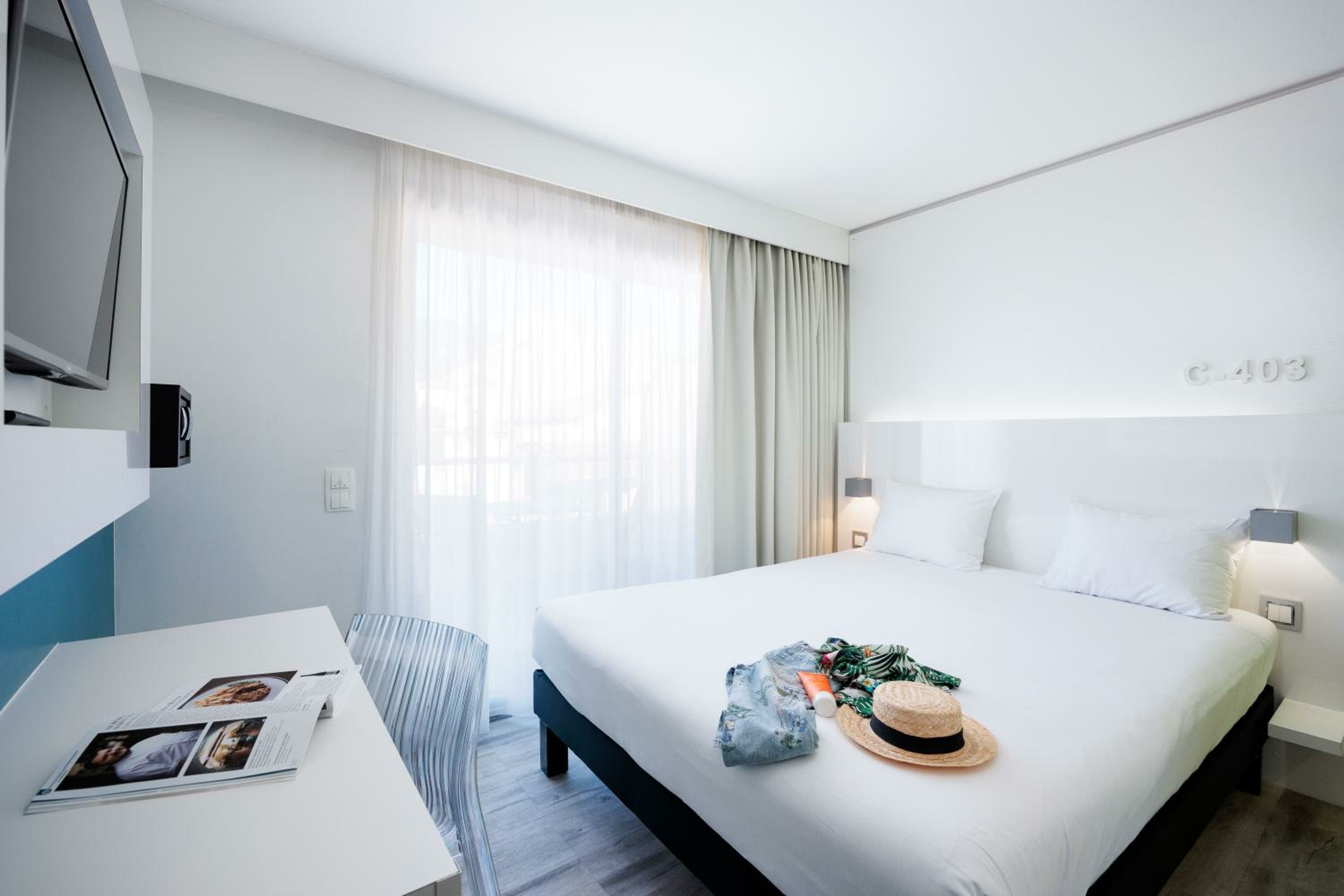 Classic Double Room