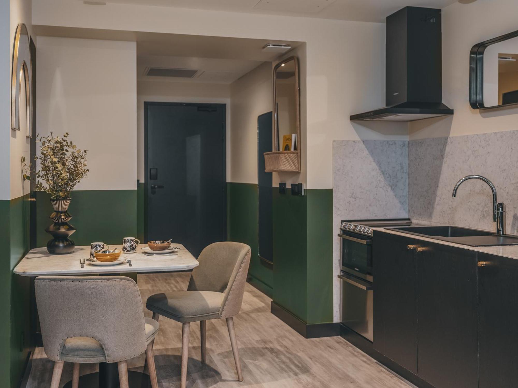 One-Bedroom Apartment