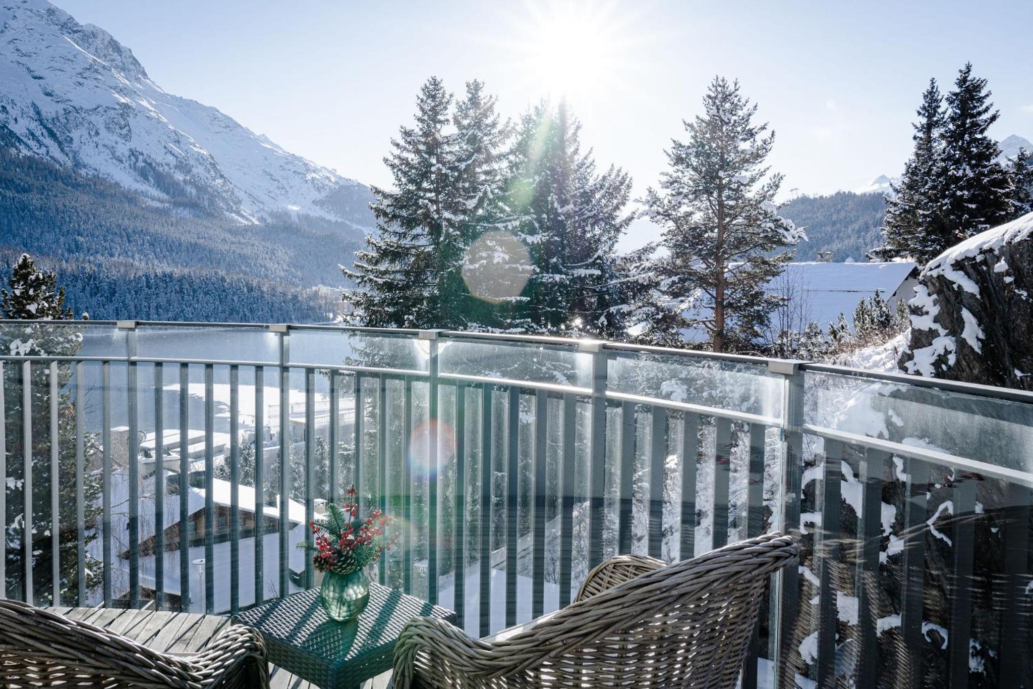 Carlton Suite with Lake View 