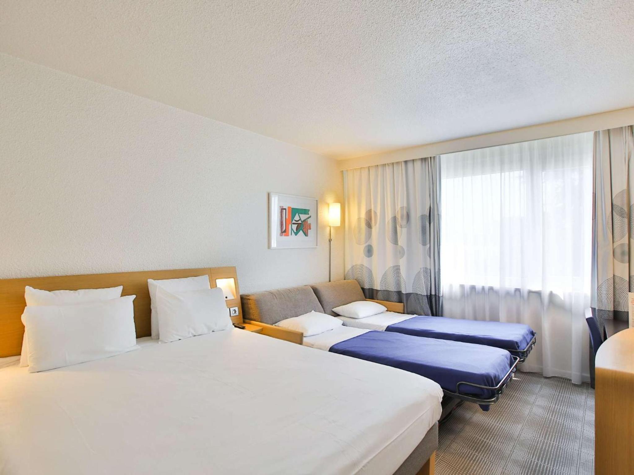 Classic Double Room with Double Sofa Bed