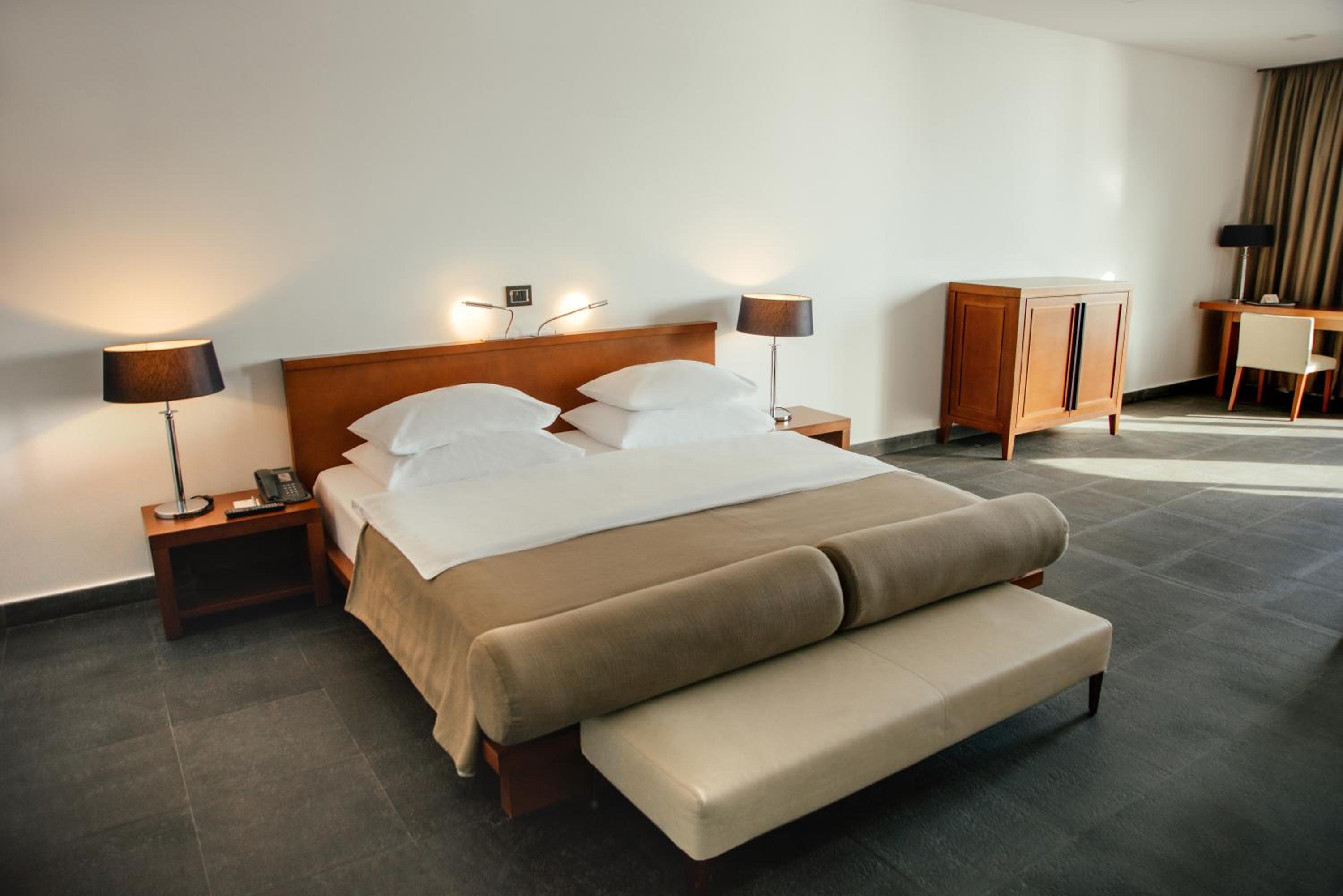 Luxury Suite with Sea View