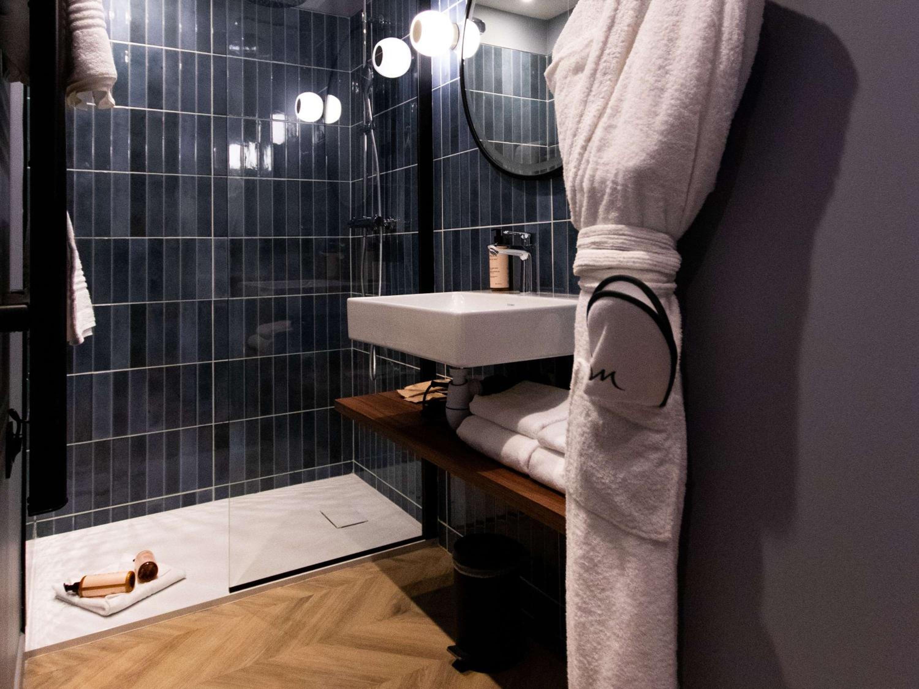 Superior Apartment with One Double Bed and Sofa