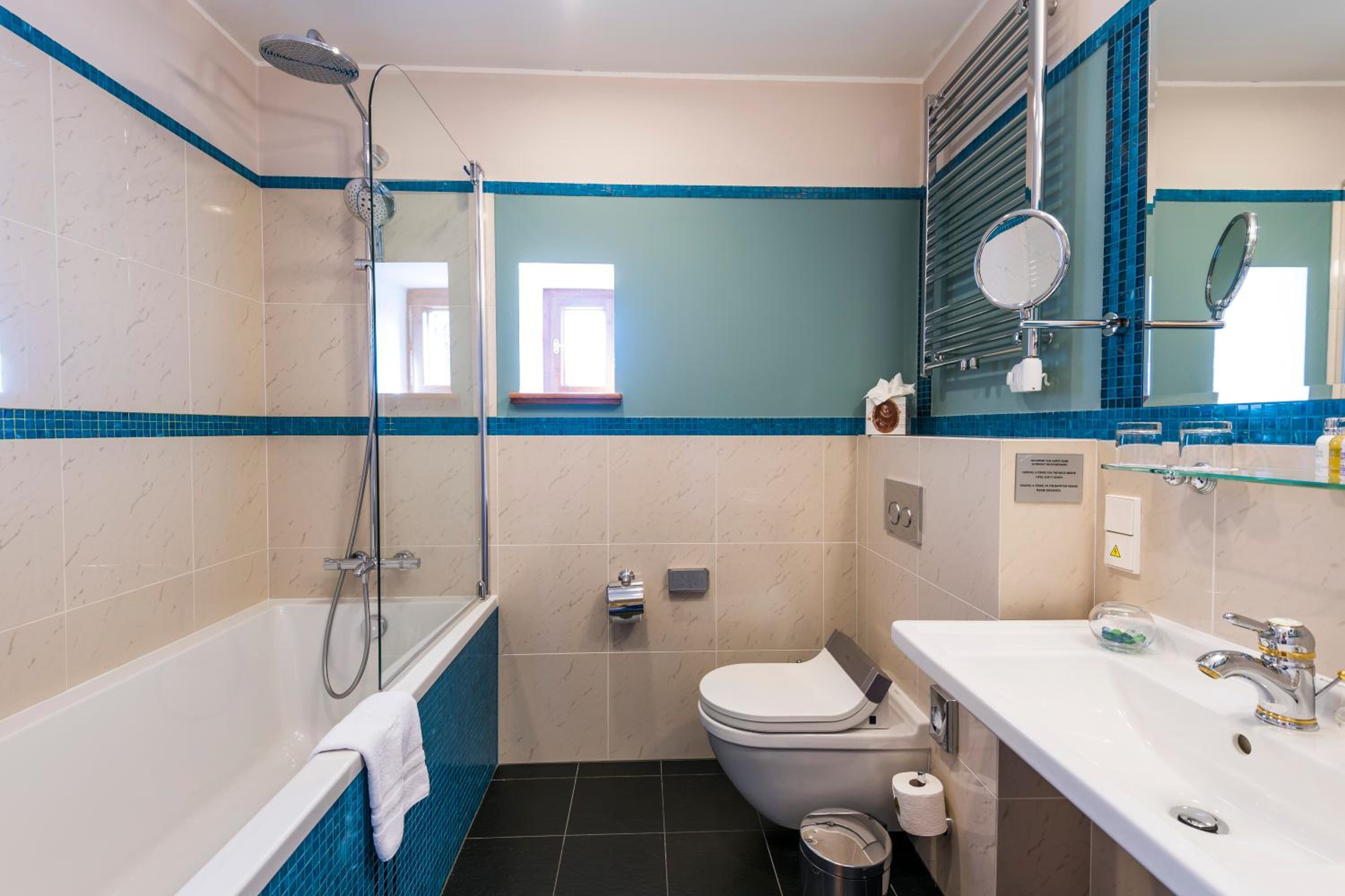 Grand Deluxe Double / Twin Room