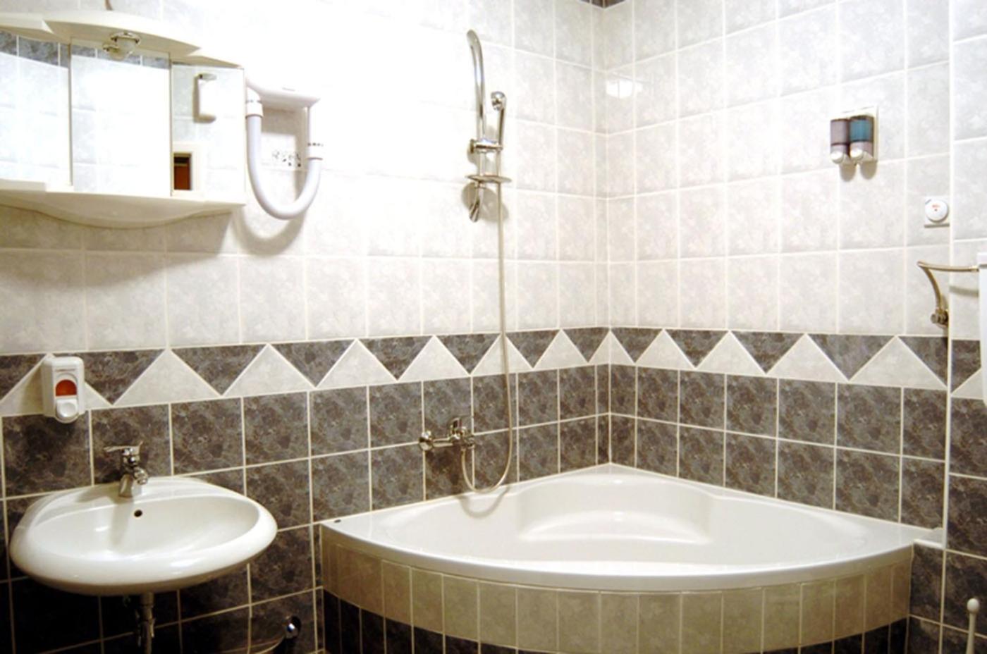 Superior Double Room with Spa Bath