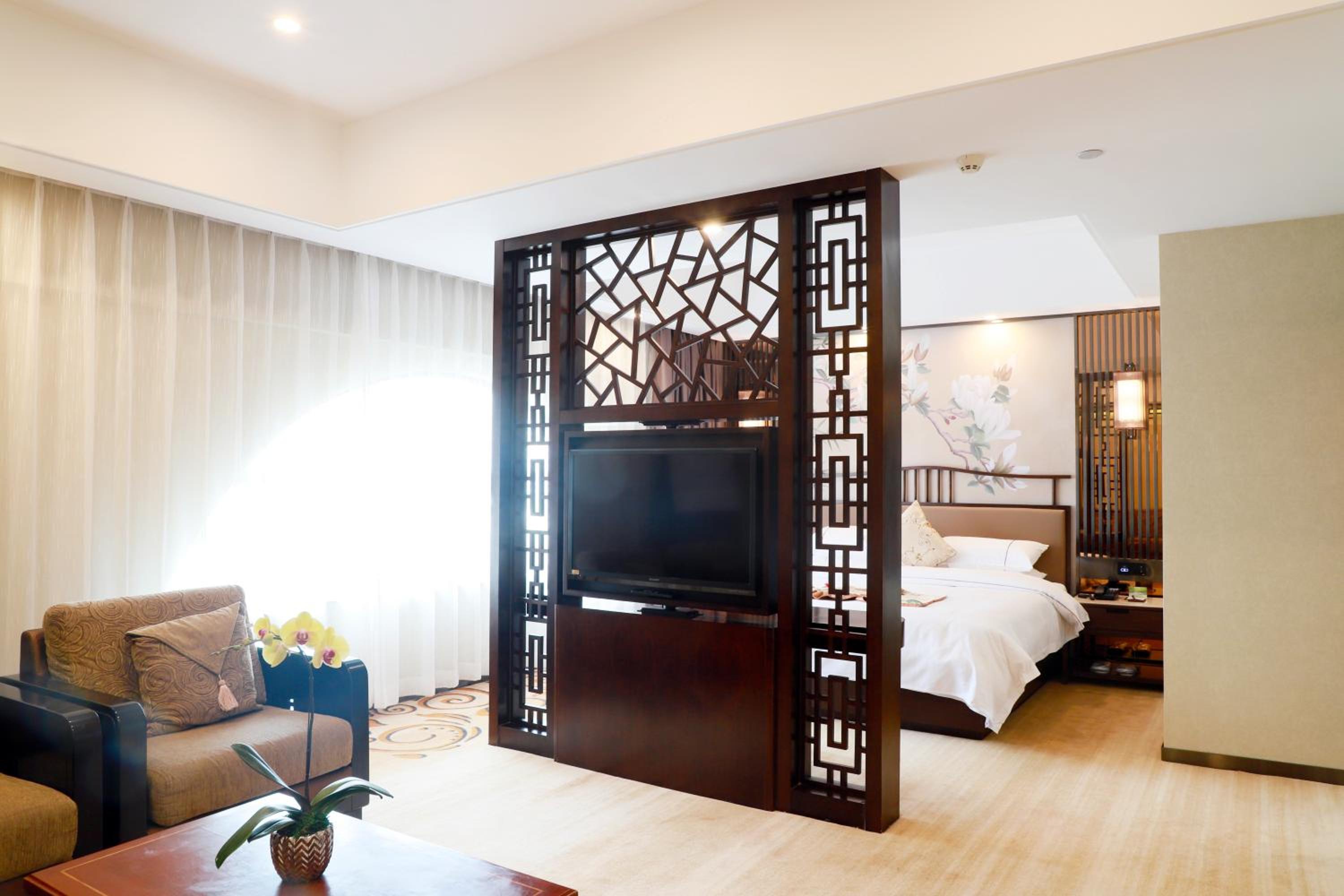 Deluxe River View Room