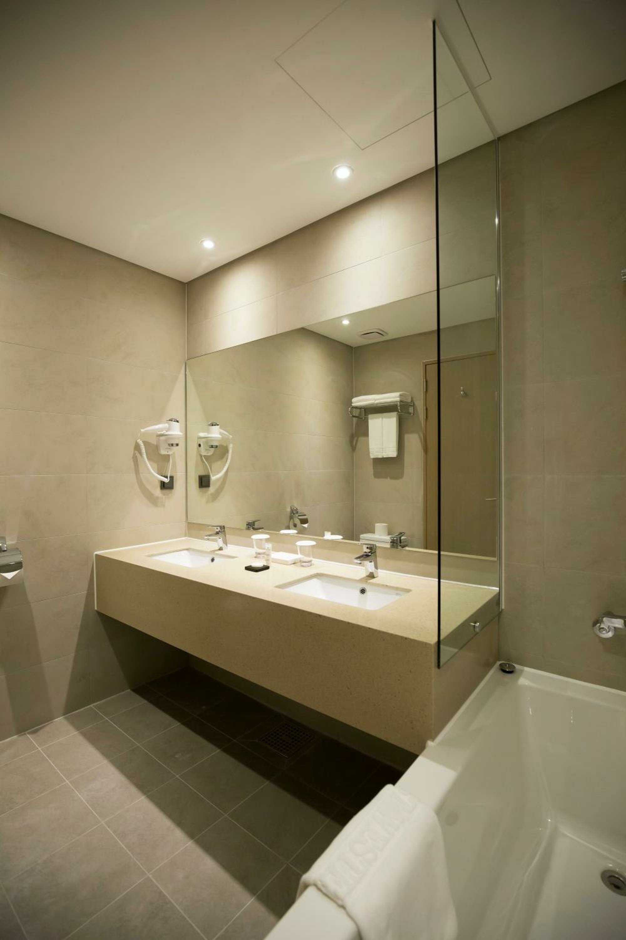 Deluxe Family Room with Partial Sea View