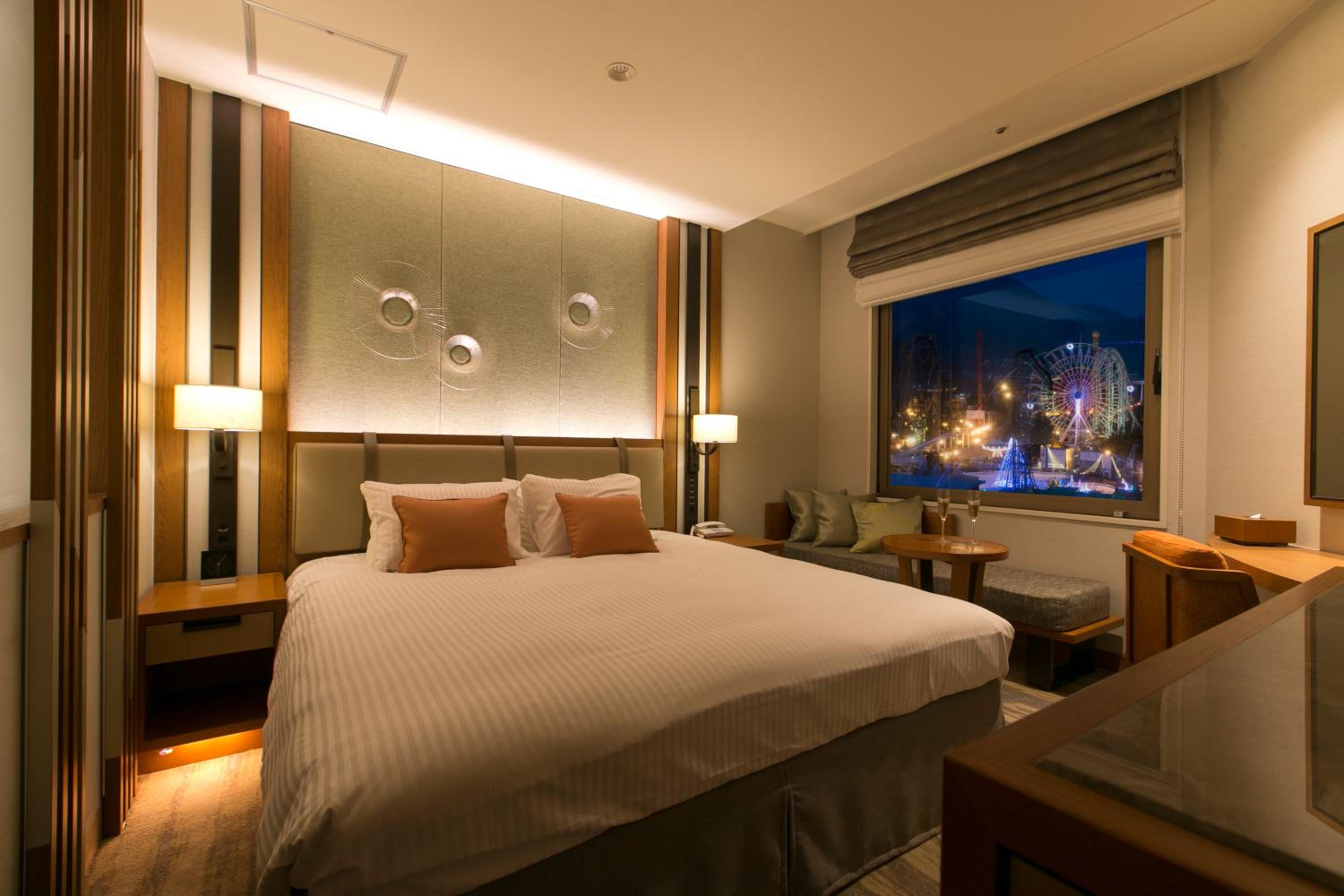 King Double Room on Higher Floor with Park View