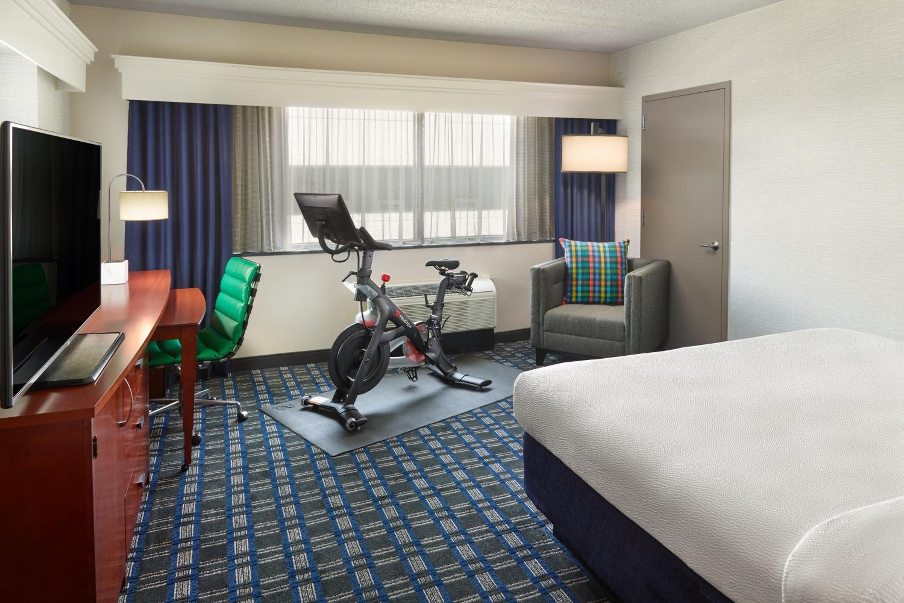 King Room with Peloton