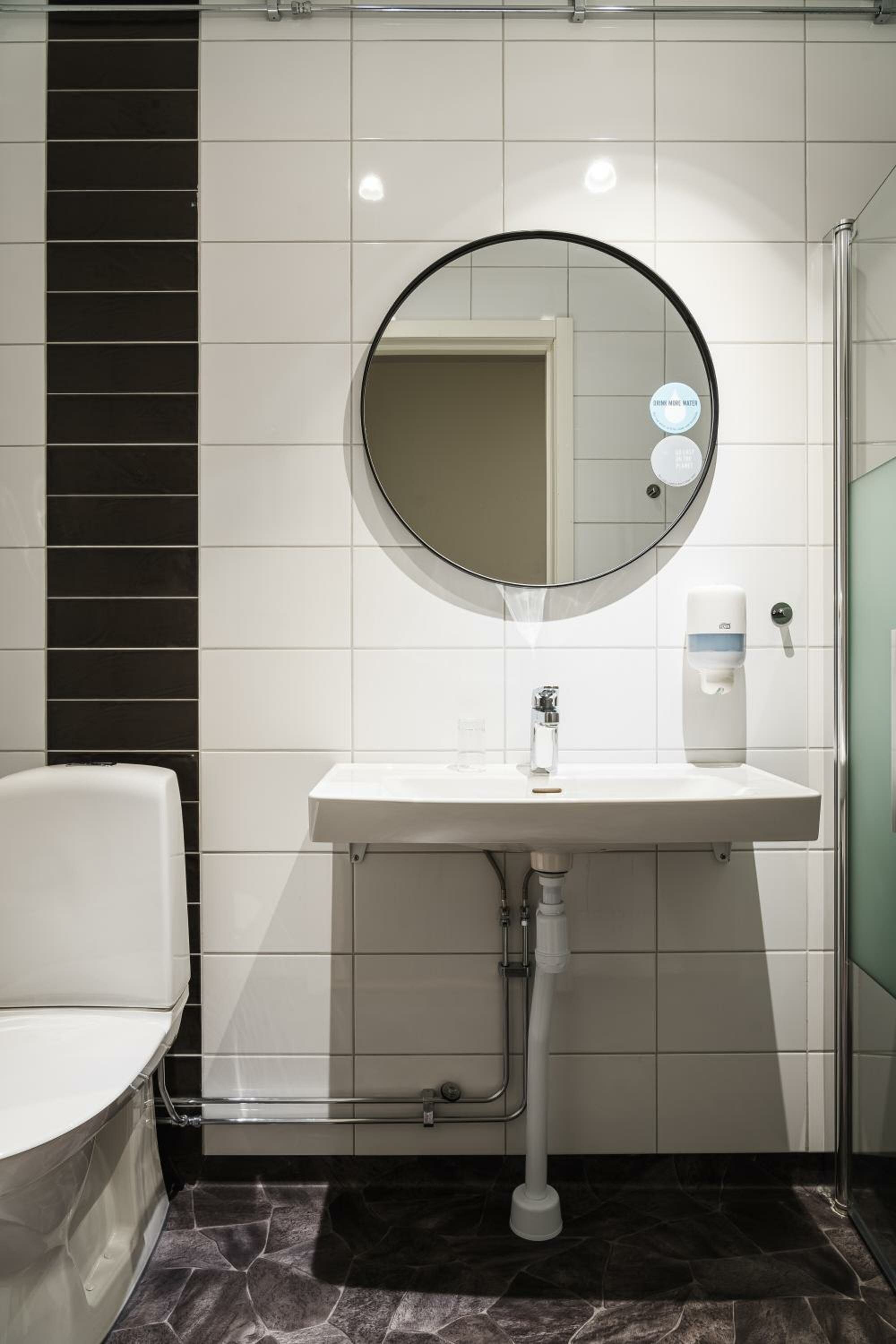 Compact Single (no window)