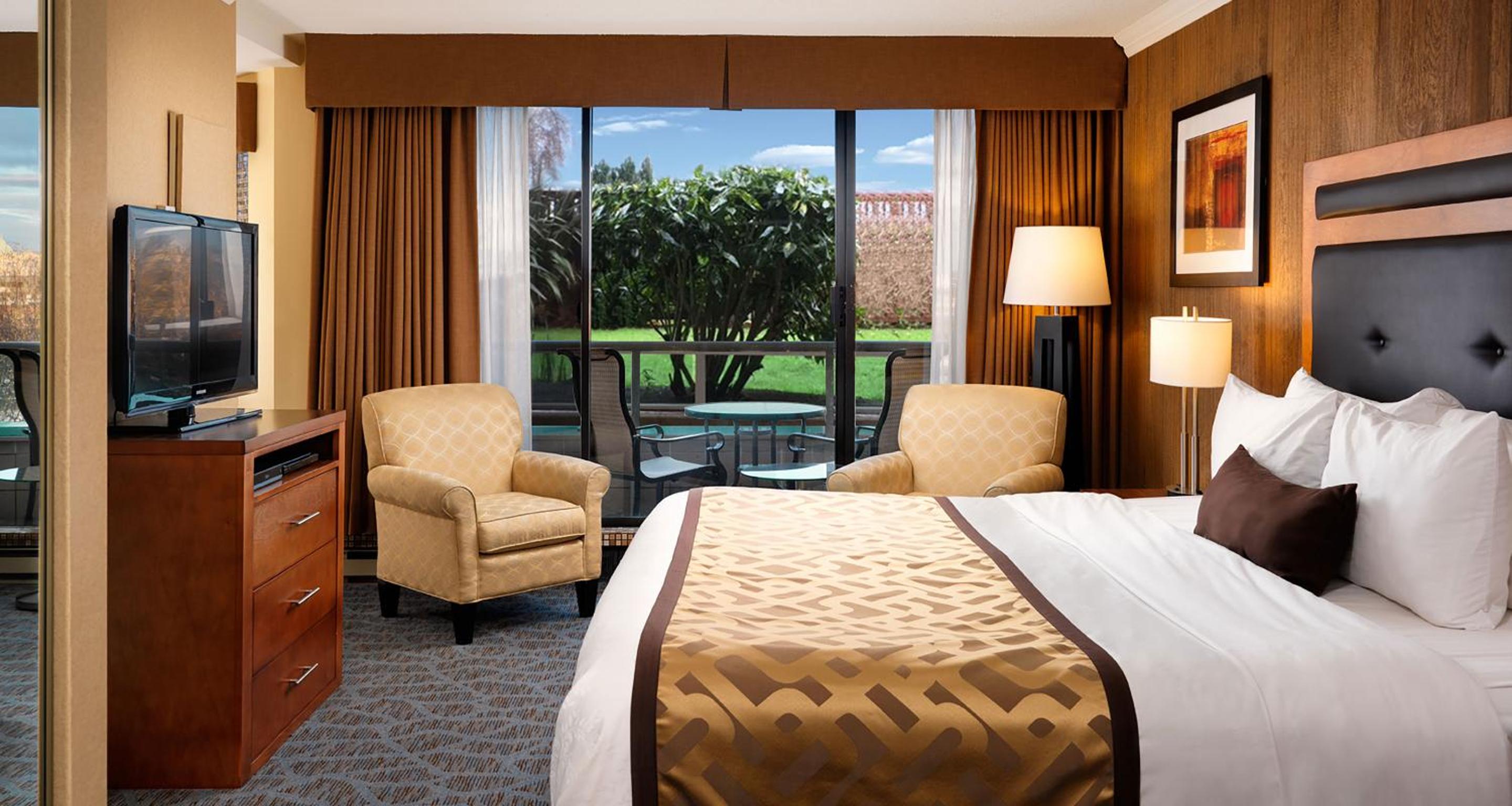 King Room with Ground Floor Patio and Garden View - Non Smoking
