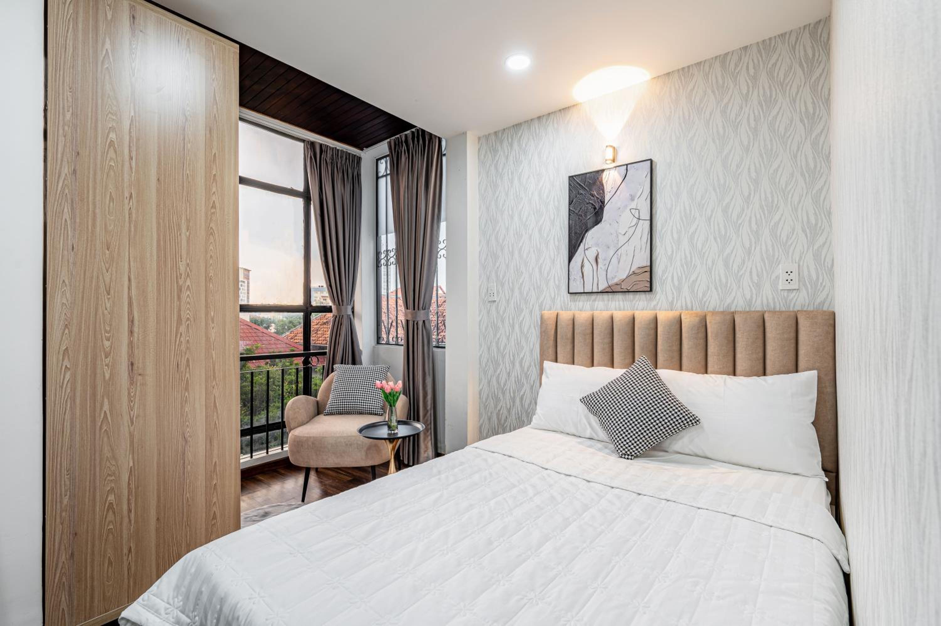 Deluxe Double Room with Balcony