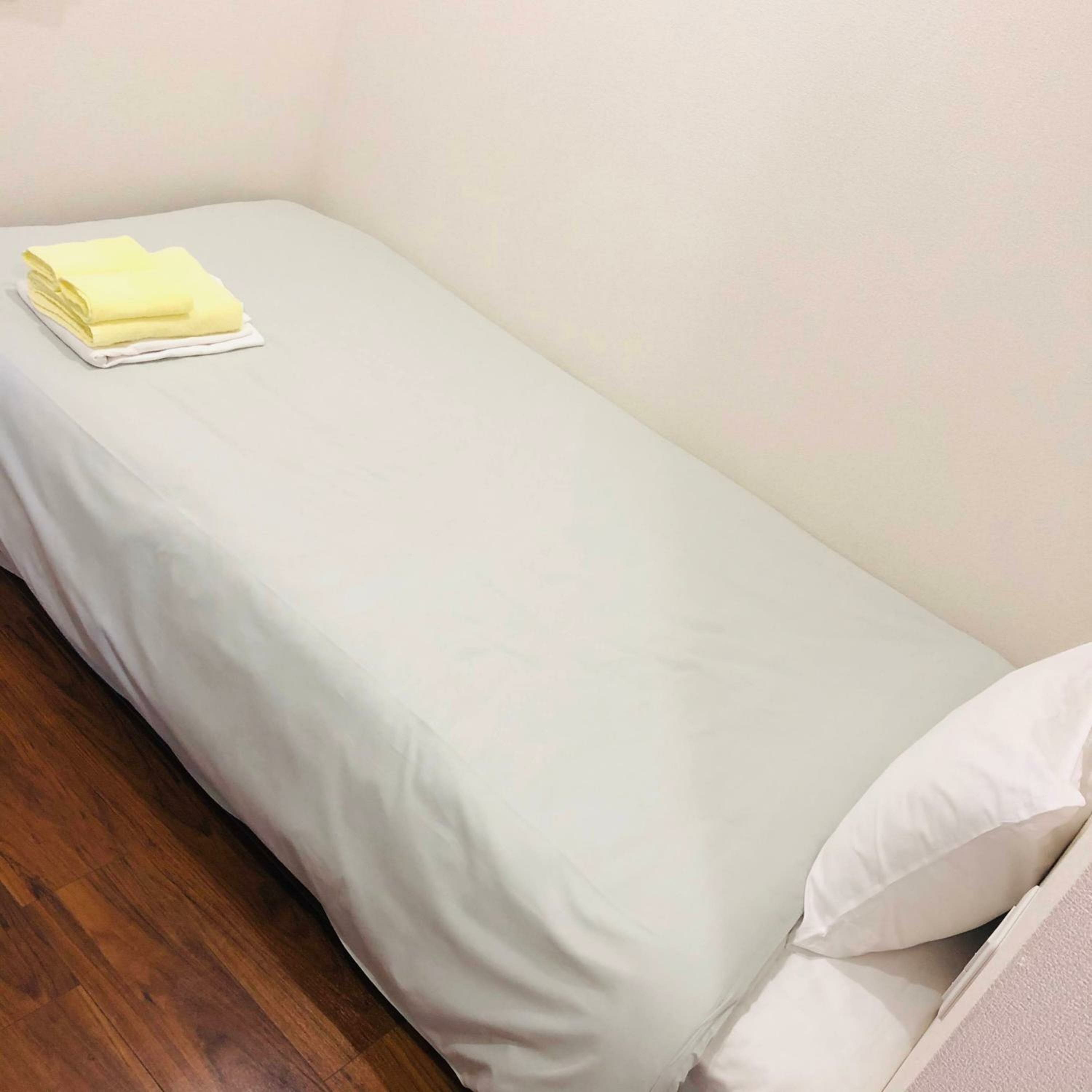 Superior Single Room with Separate Toilet and Shower