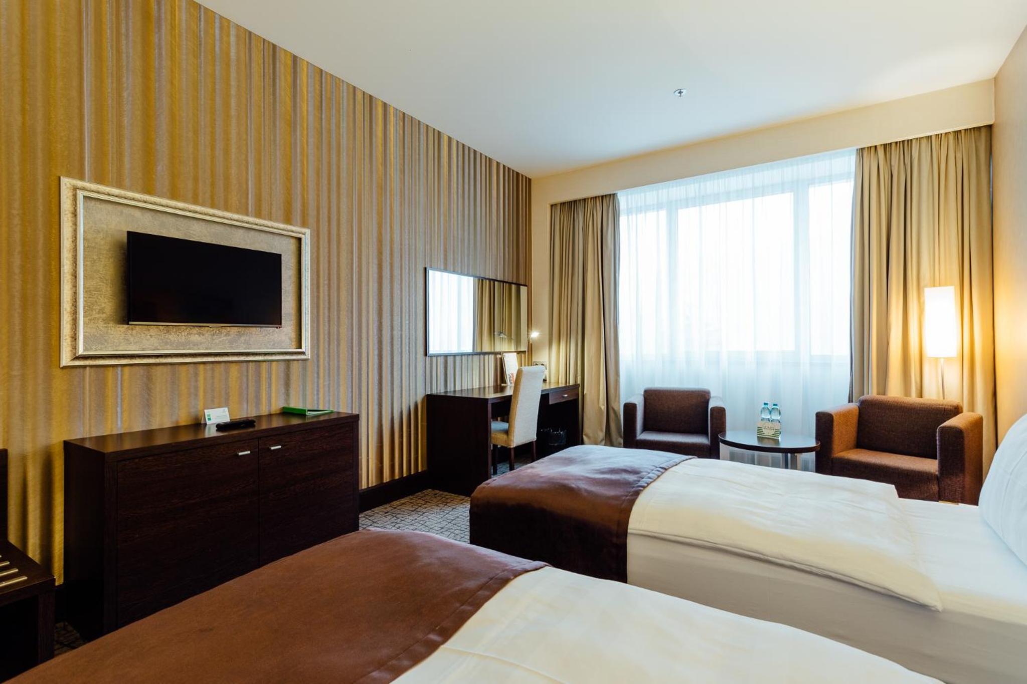 2 Single Standard Mountain View