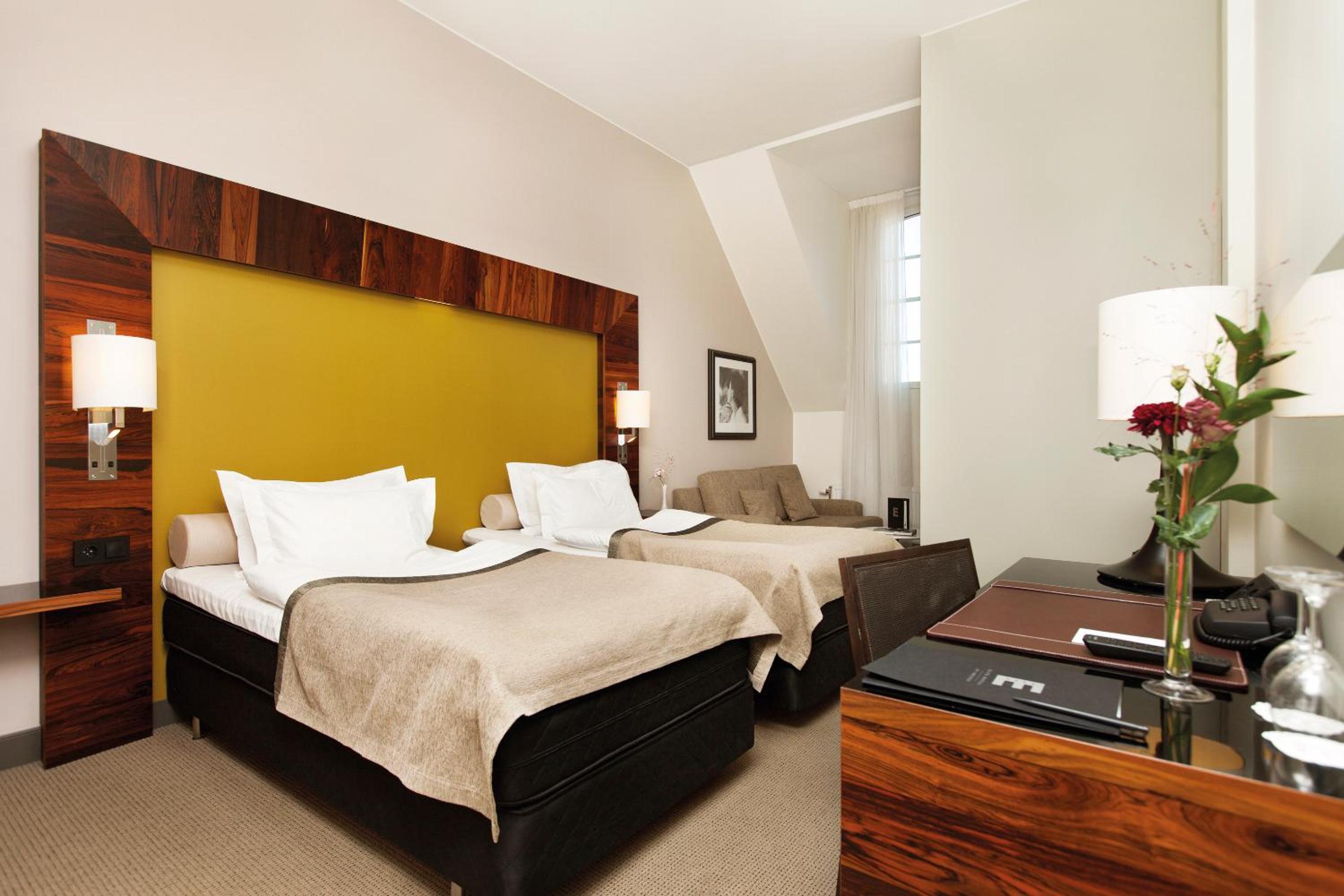 Deluxe Double Room - Spa Not Included