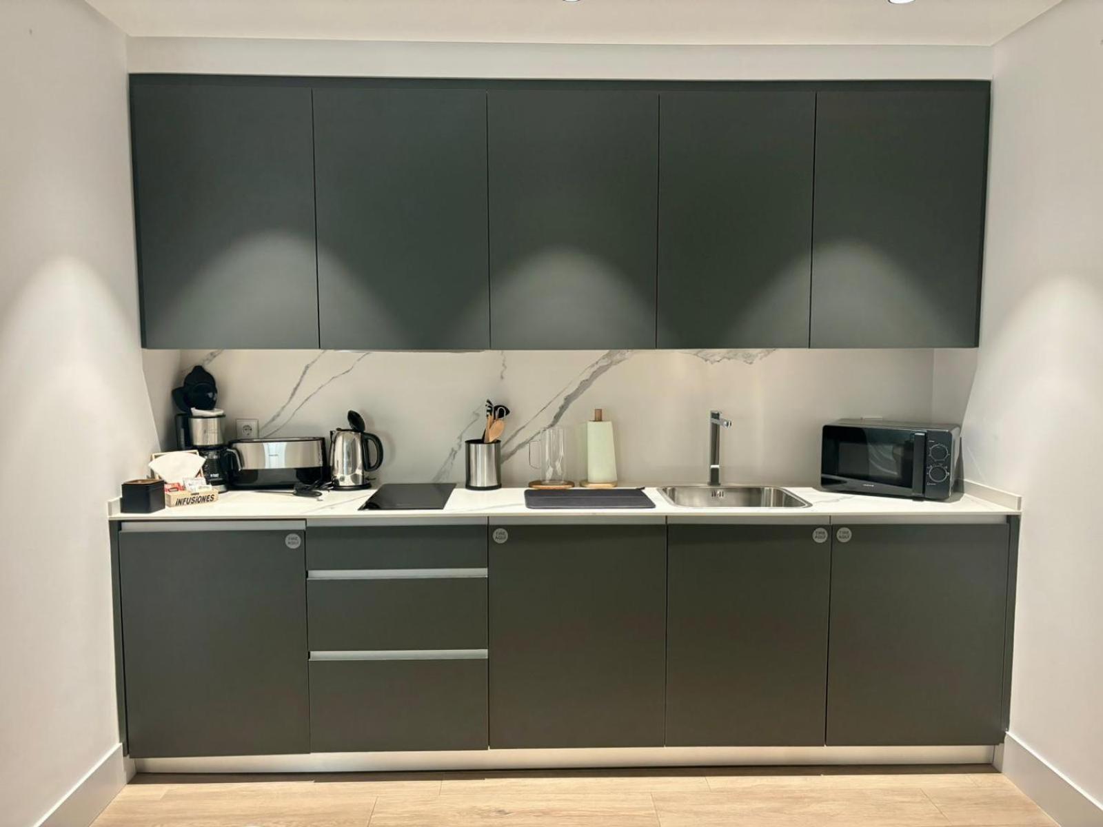 Apartment with Balcony Premium