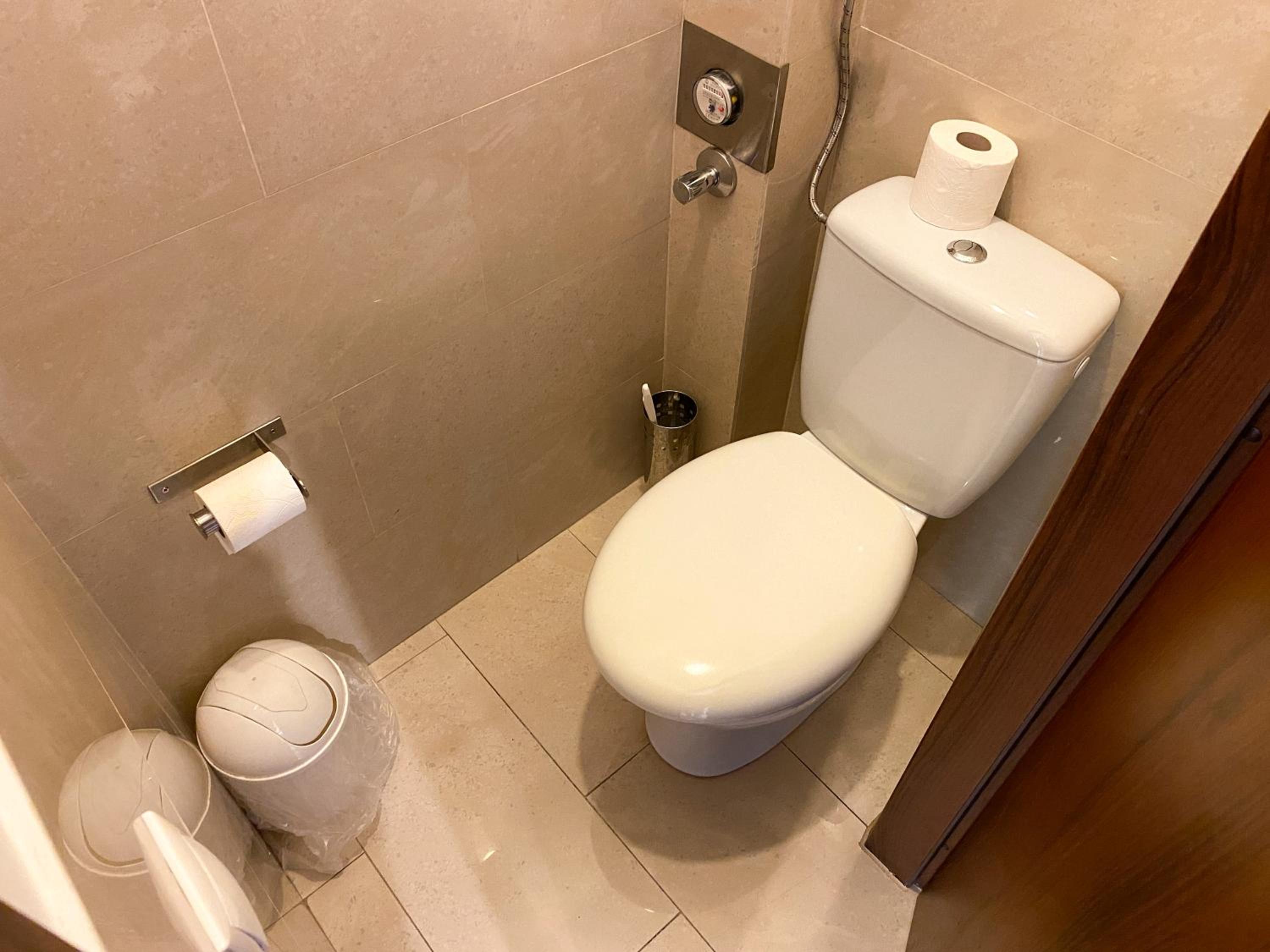 Budget Family Apartment - Annex (5 adults)