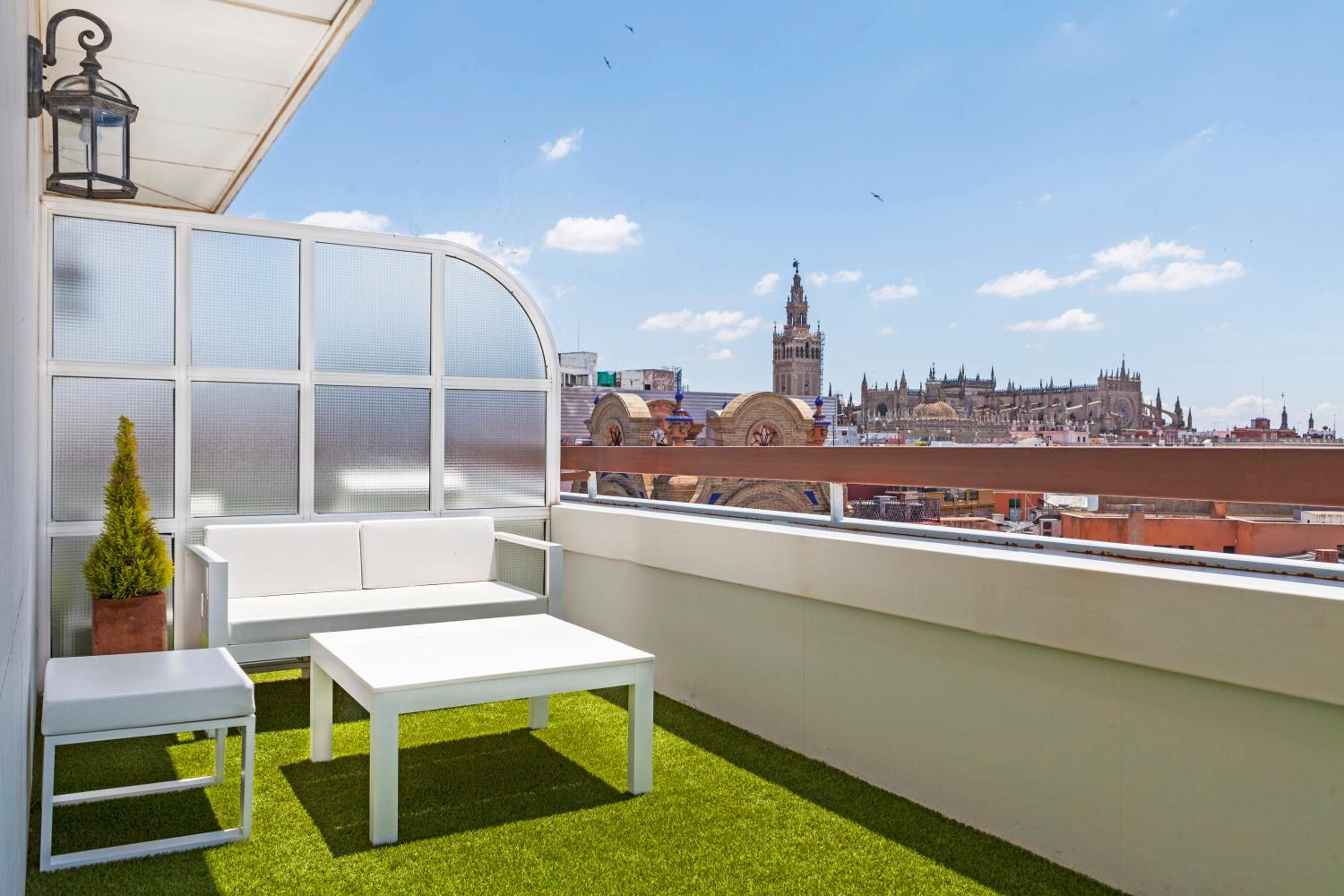 Deluxe Double Room with Terrace