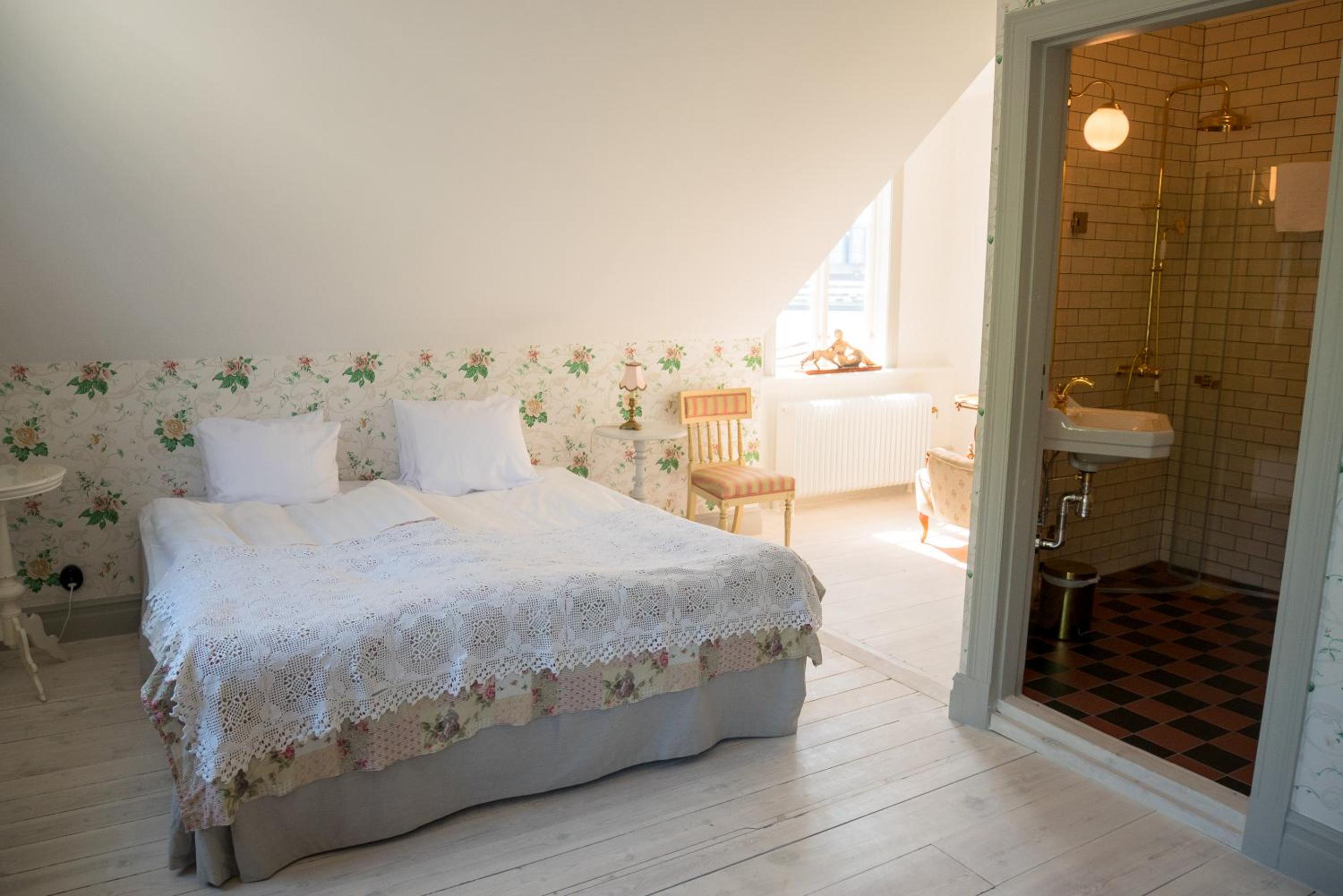 Suite with Garden View