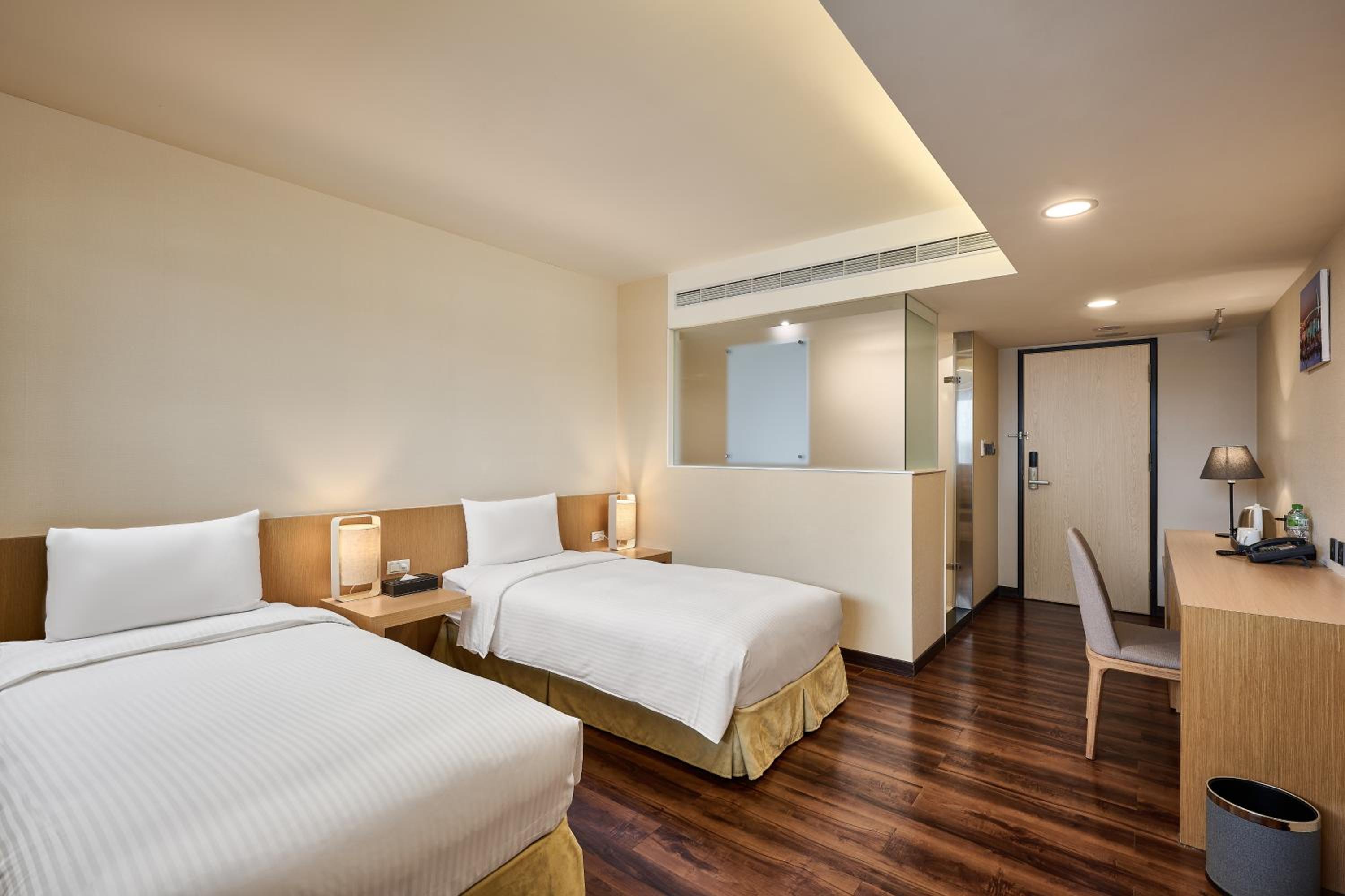 Twin Room with City View