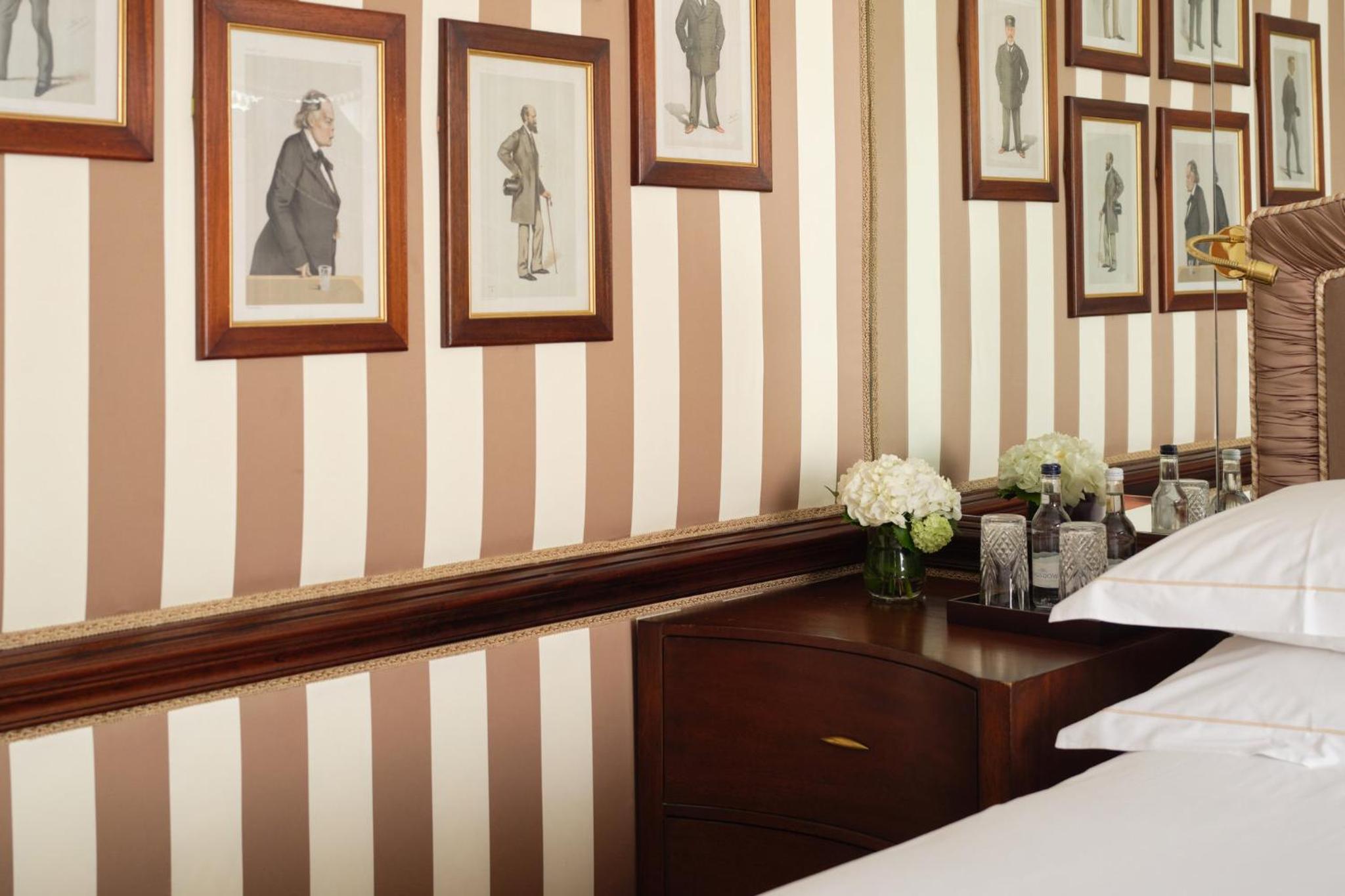 Superior King Room