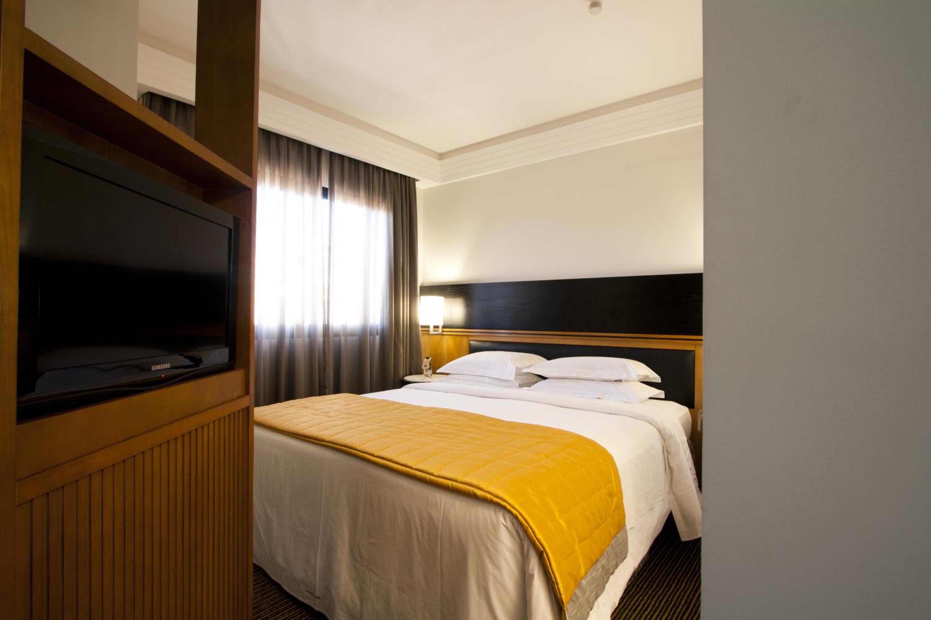 Queen Suite