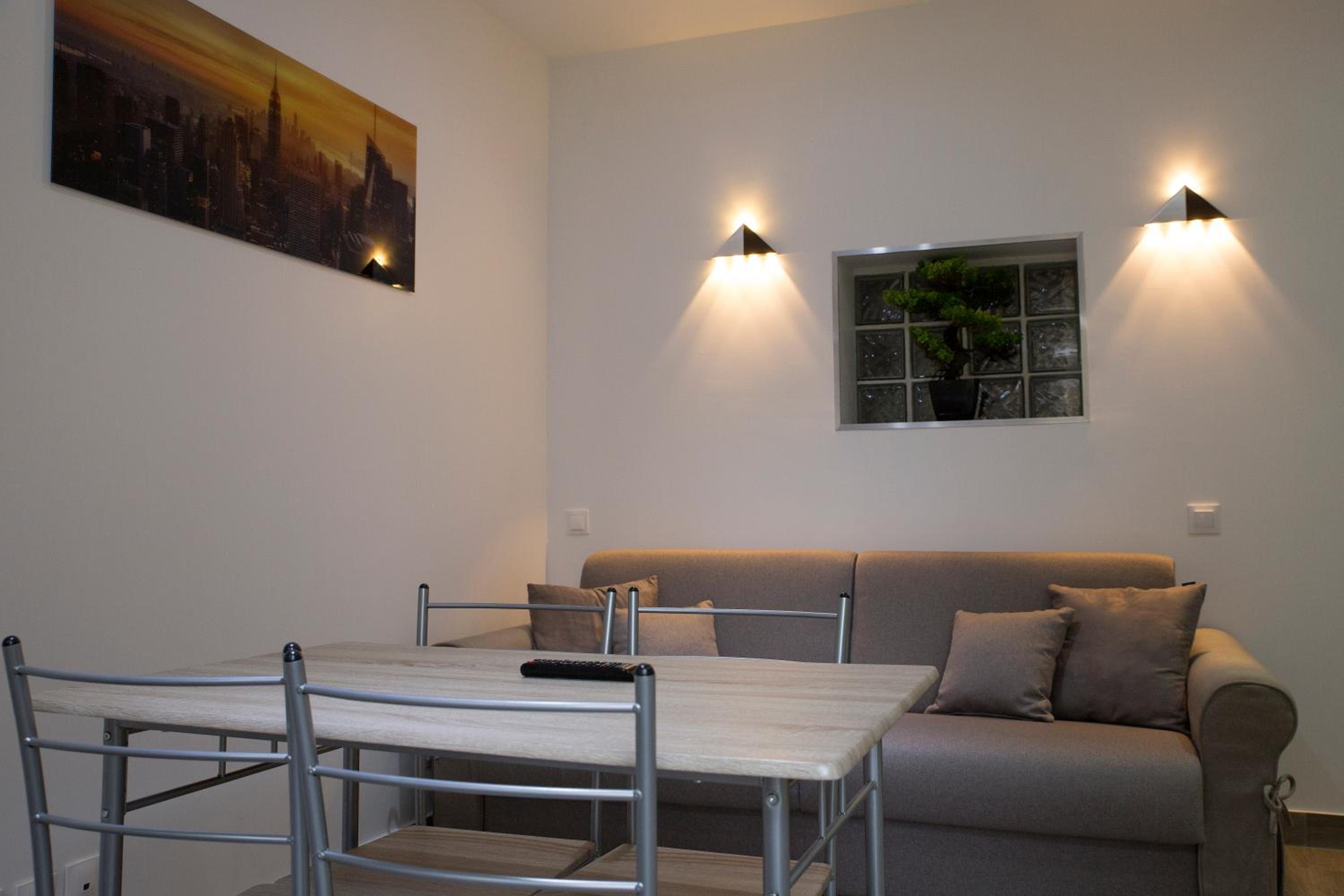 Standing Apartment with Terrace (4 Adults)