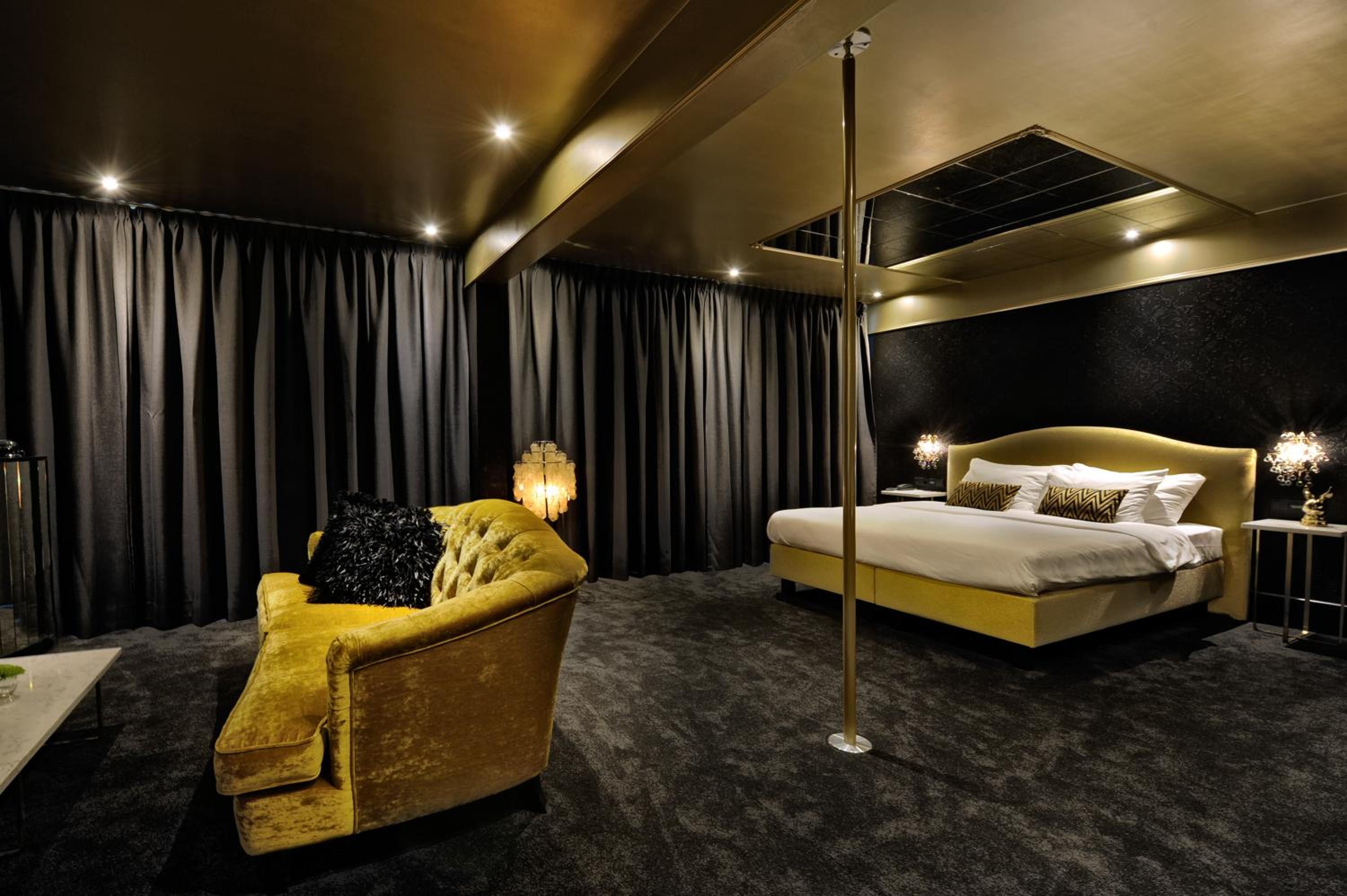 Casino Suite