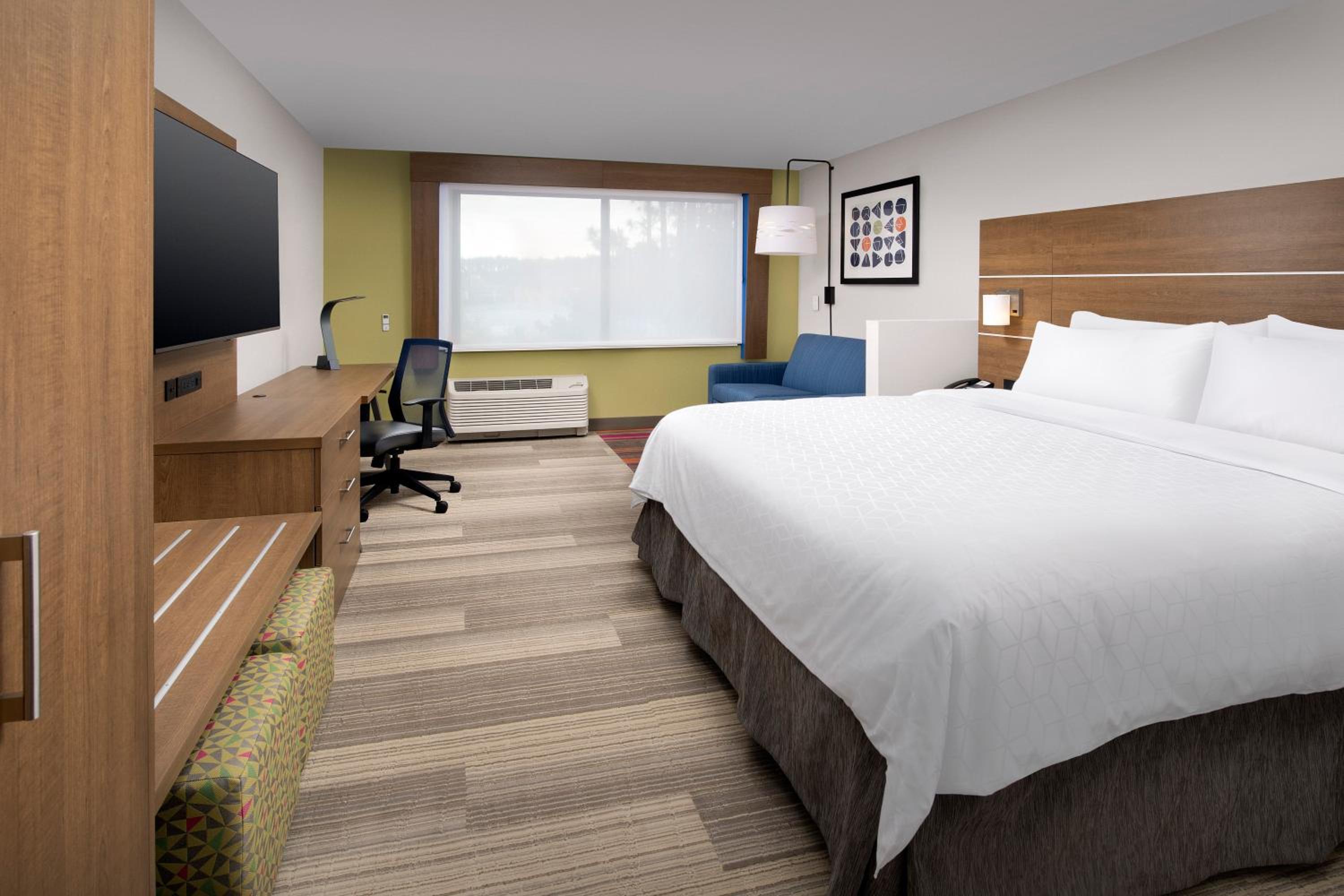 King Room - Mobility Access/Hearing Accessible