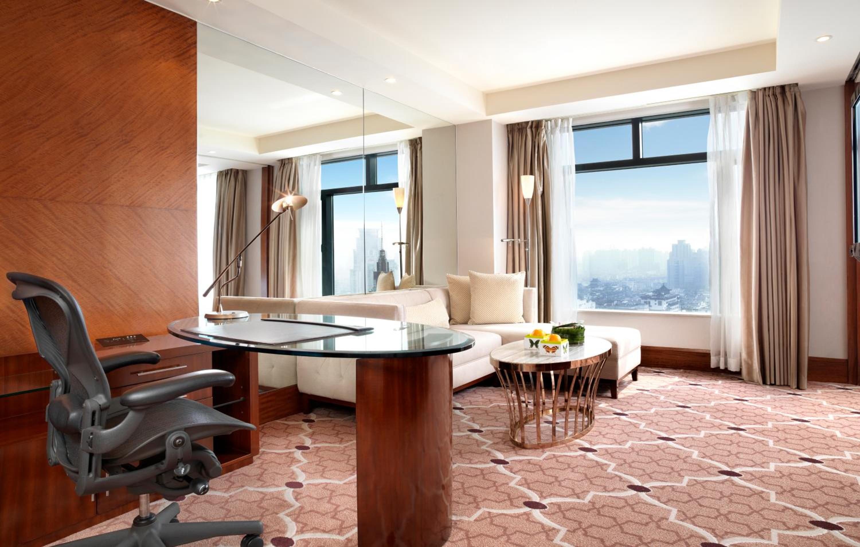 Crown Studio King Room