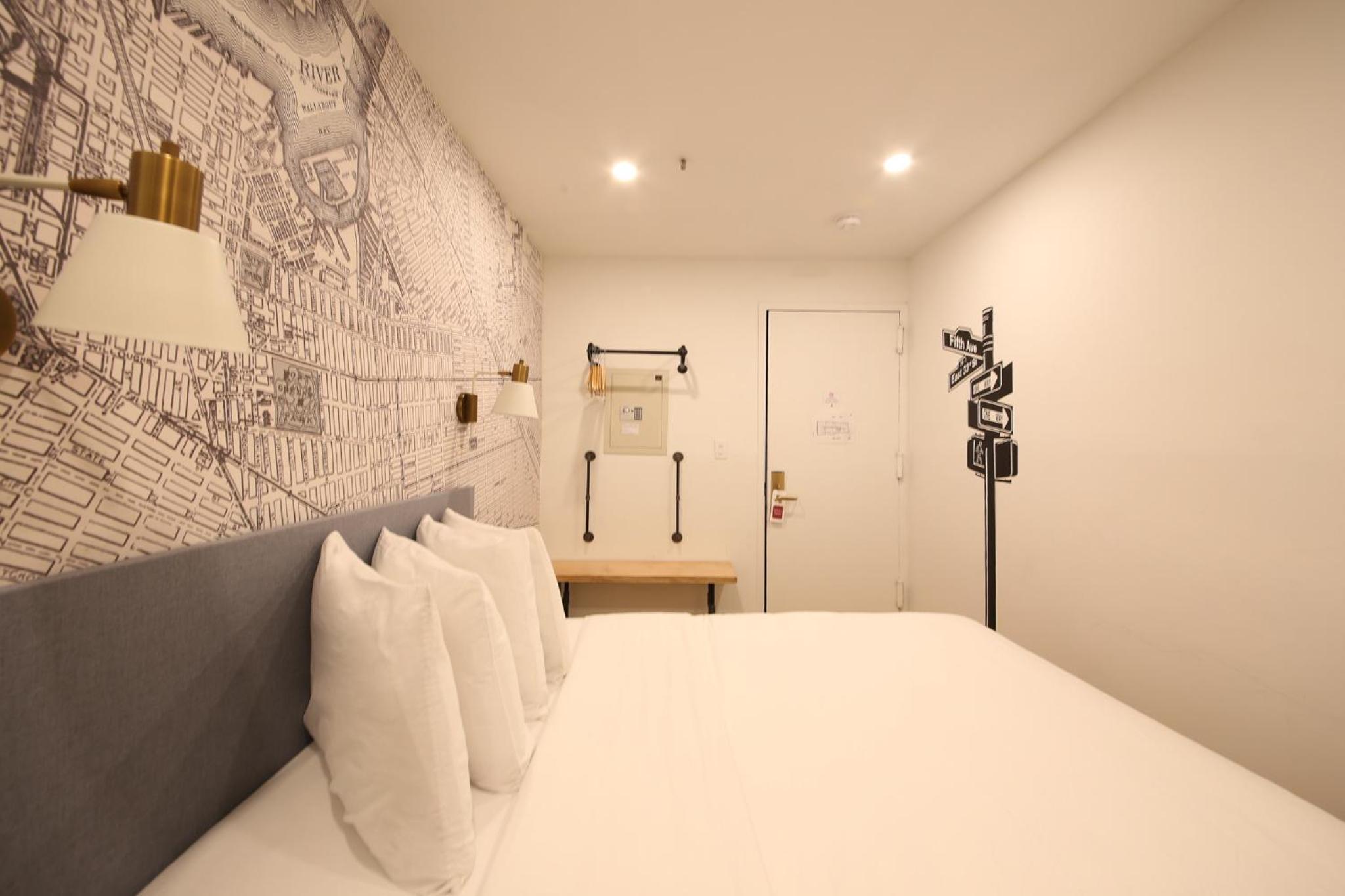 Queen Room