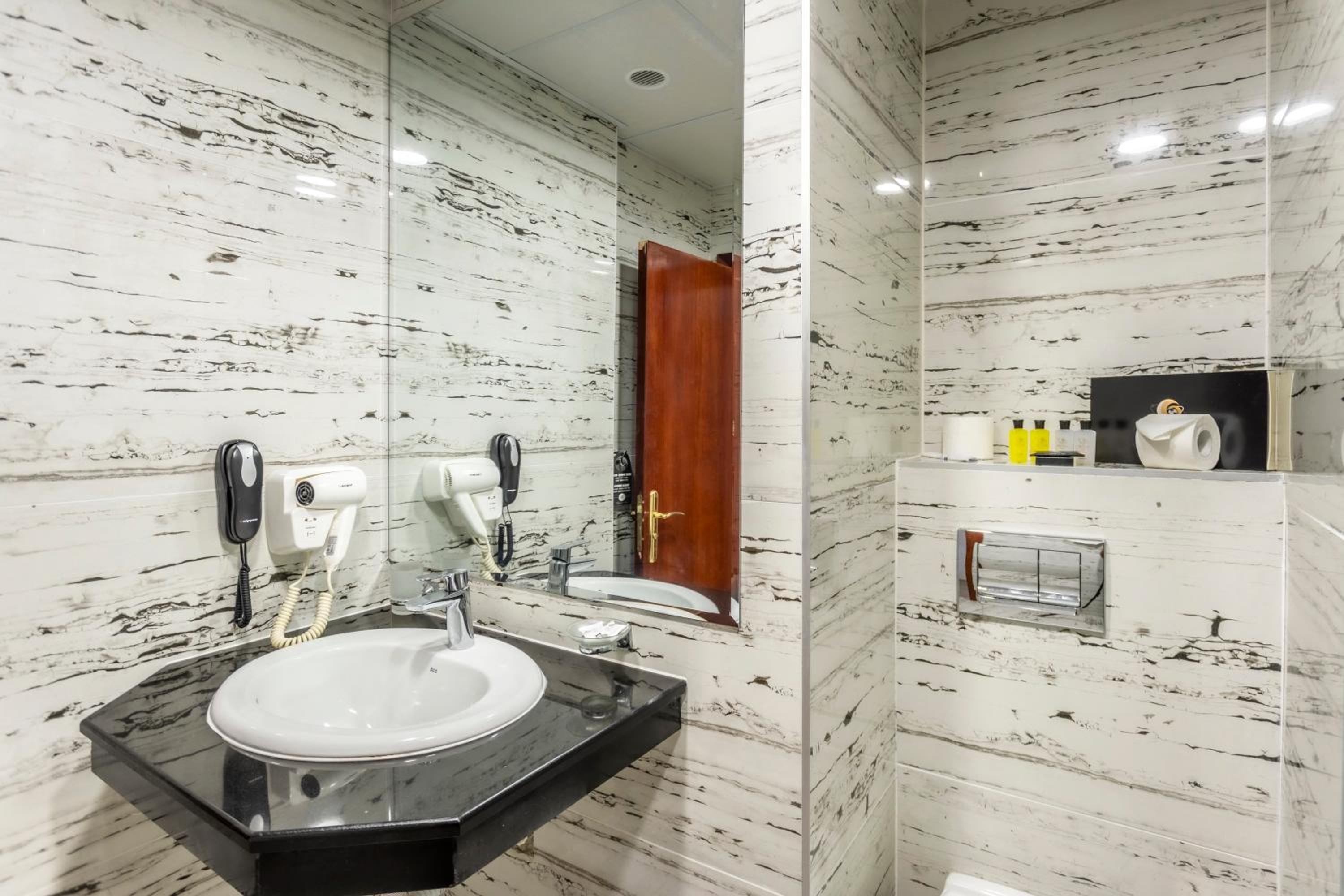 Double or Twin Room with Balcony - Free Aquapark Access