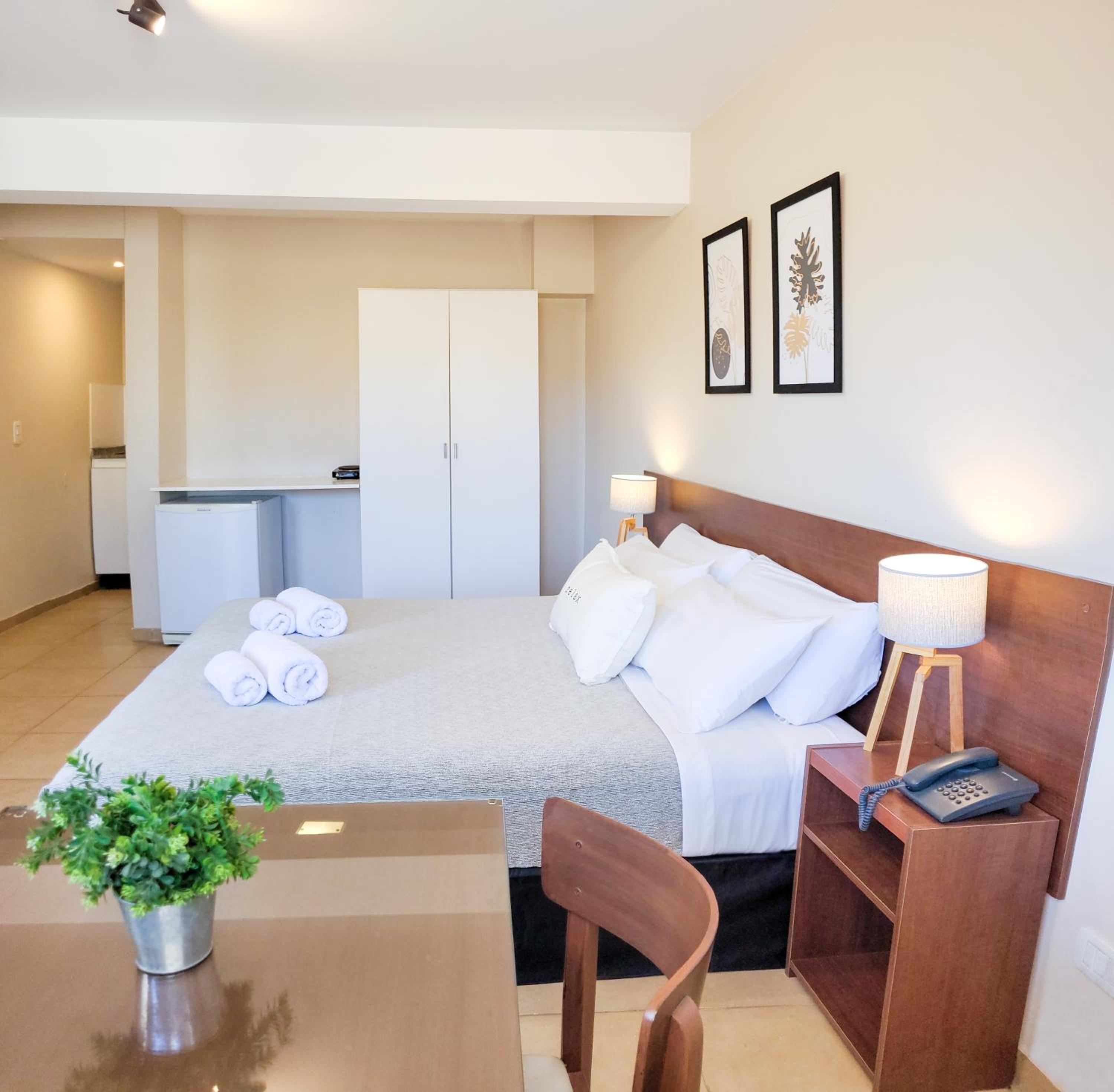 Studio (2 Adults)