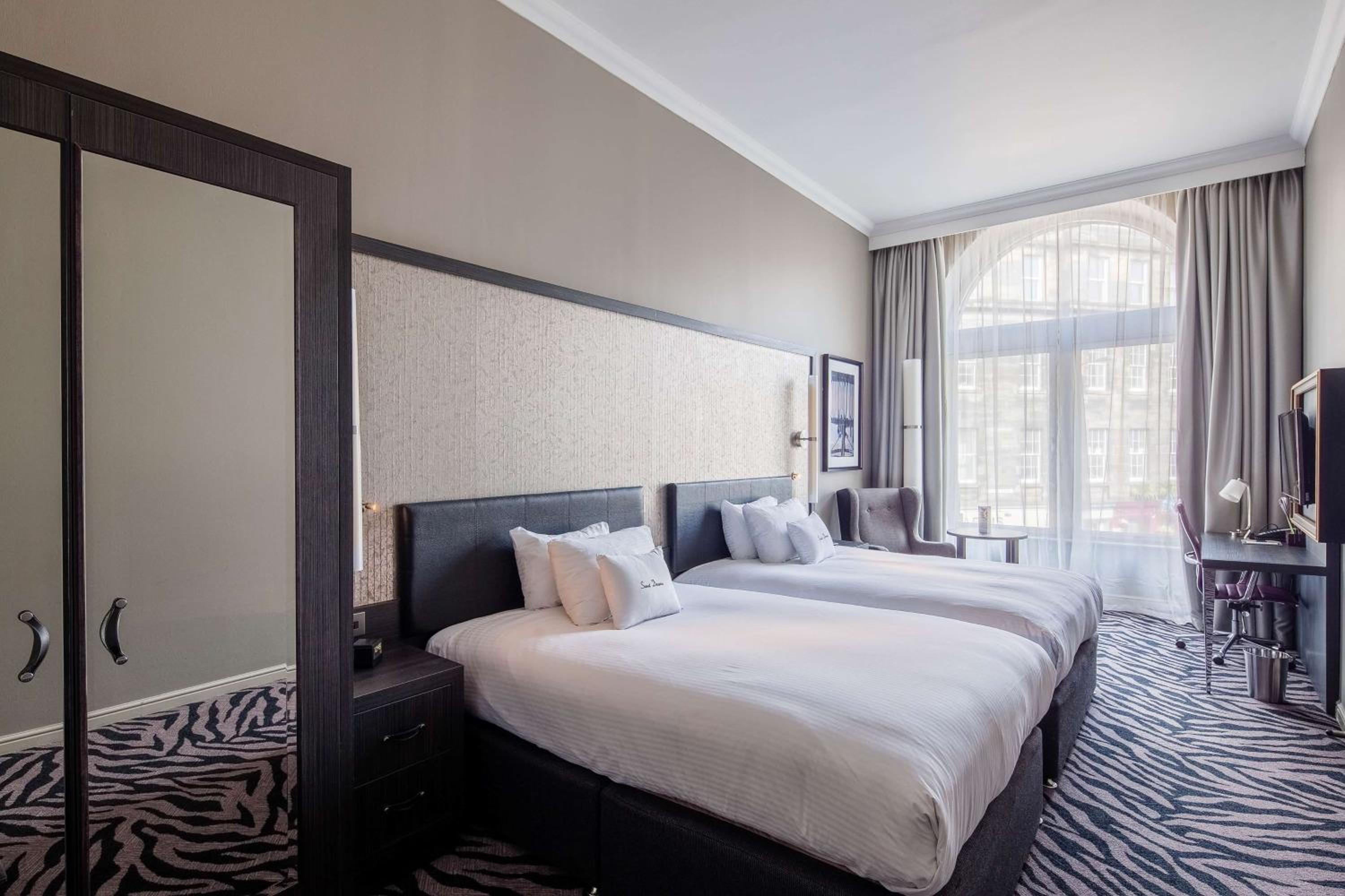 Deluxe Double Room with Two Double Beds and Castle View