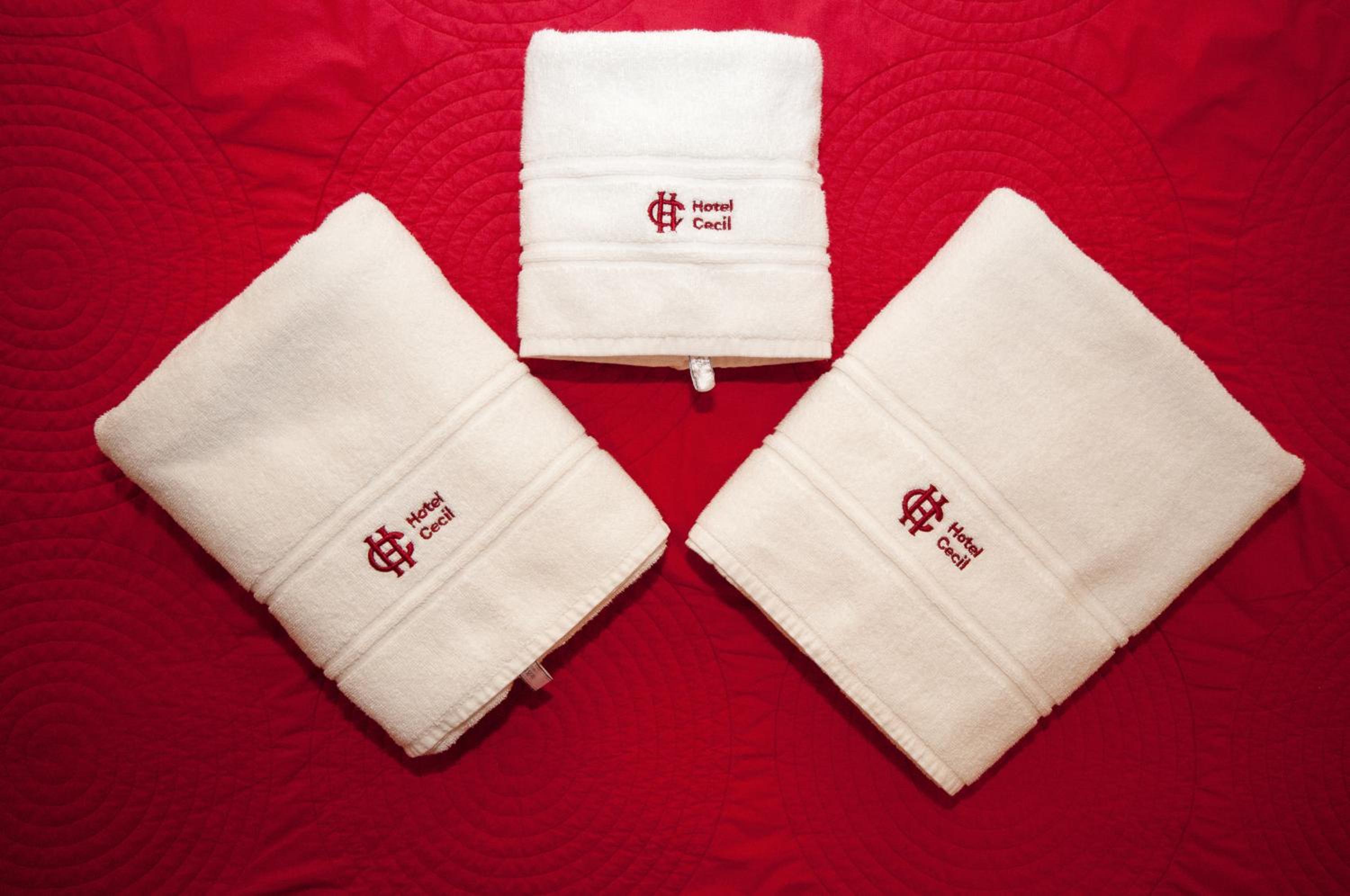 Family Room (2 Adults + 2 Children)