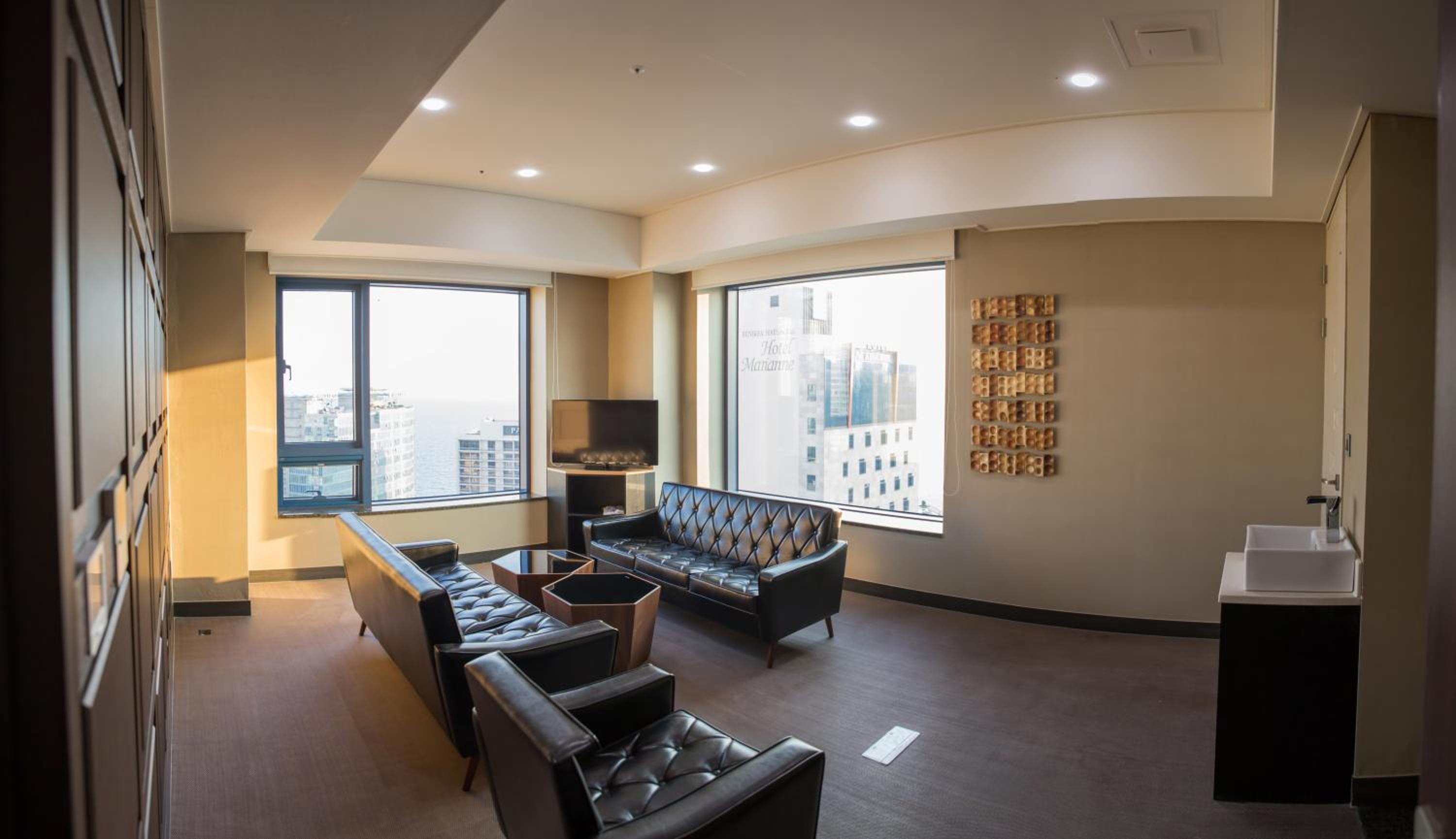 Suite with Ocean View