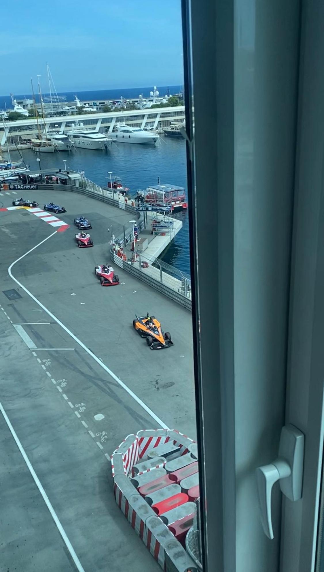 Corner Suite - Harbor view