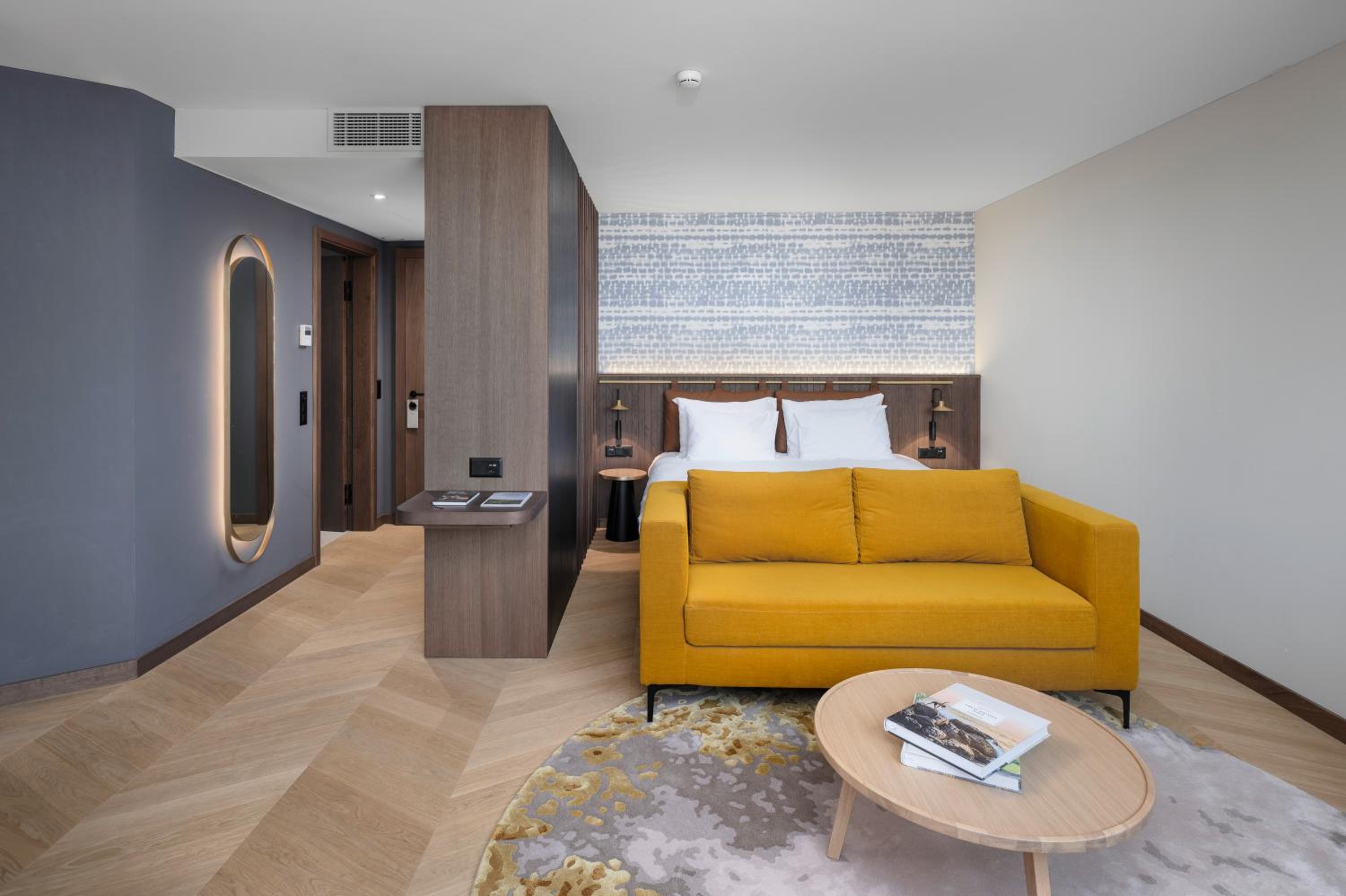 Suite with Kitchenette Lake View