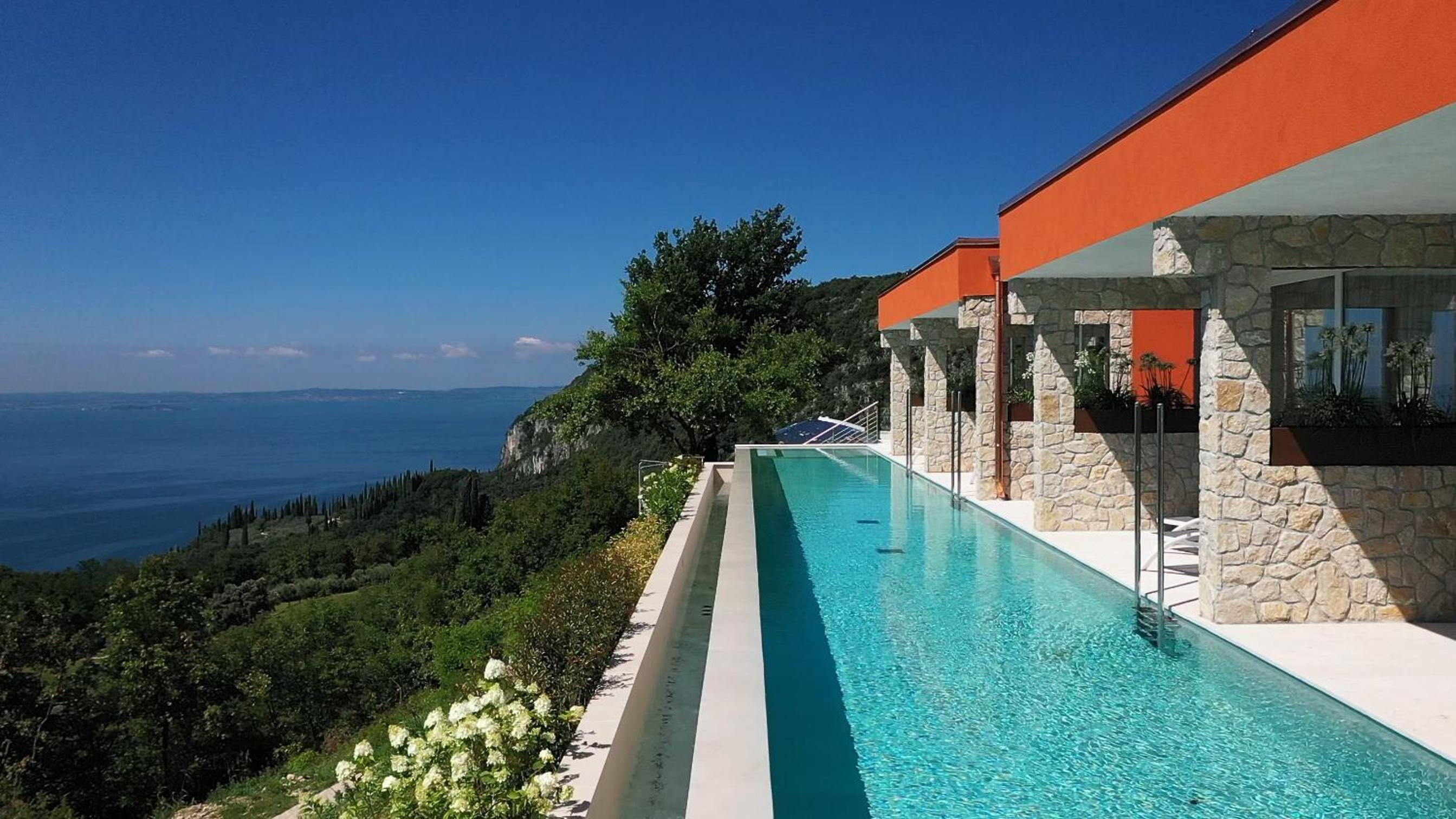 Suite with Infinity Pool